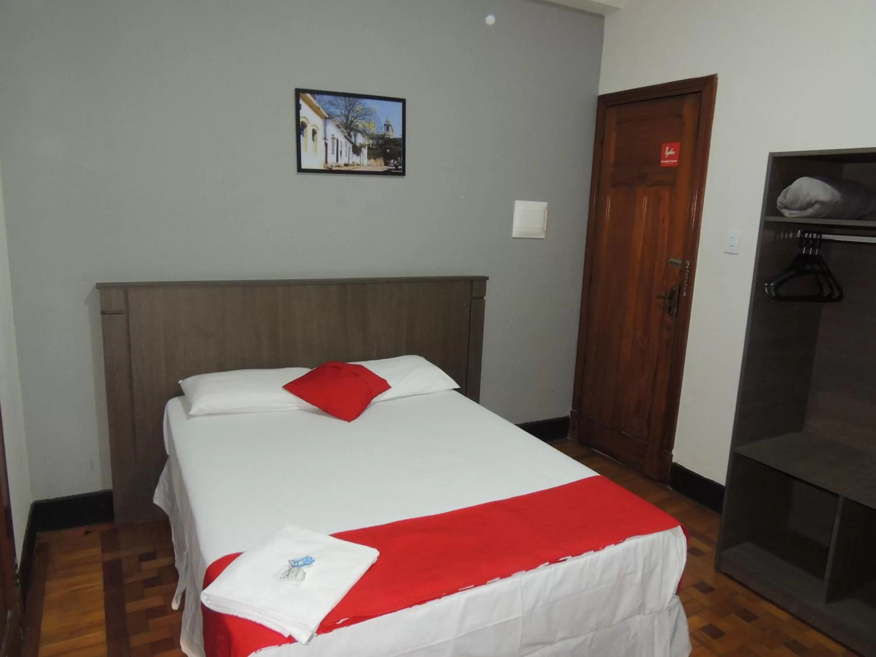 Double Room with Balcony - single occupancy in Hotel Gontijo Belo Horizonte - Próximo a Rodoviária e Praça Sete