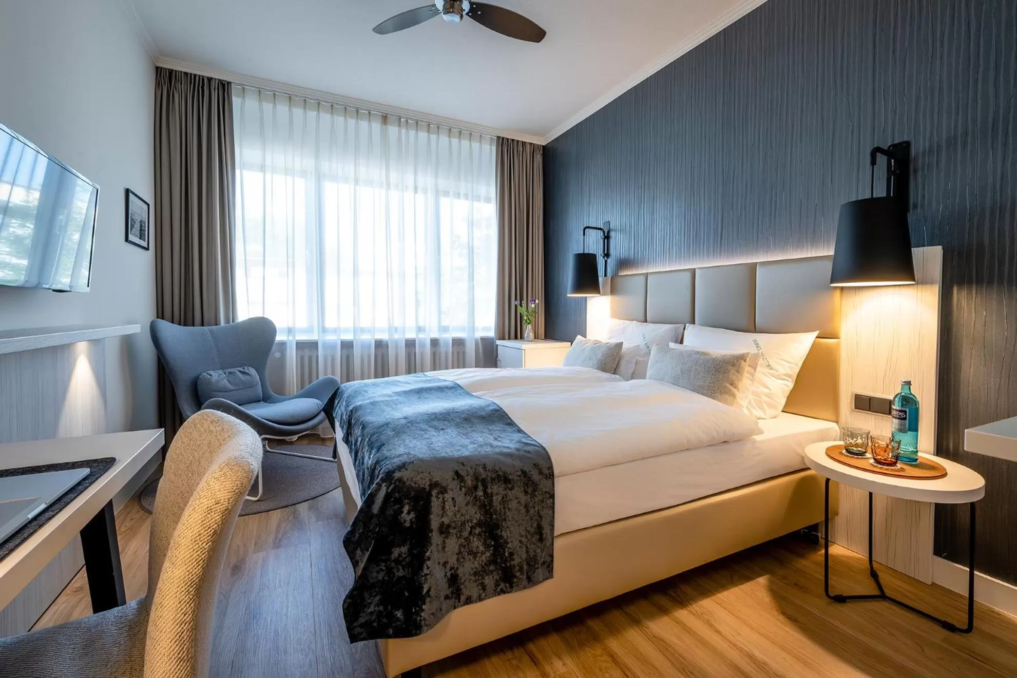 Photo of the whole room, Bed in Insel Hotel Bonn - Superior