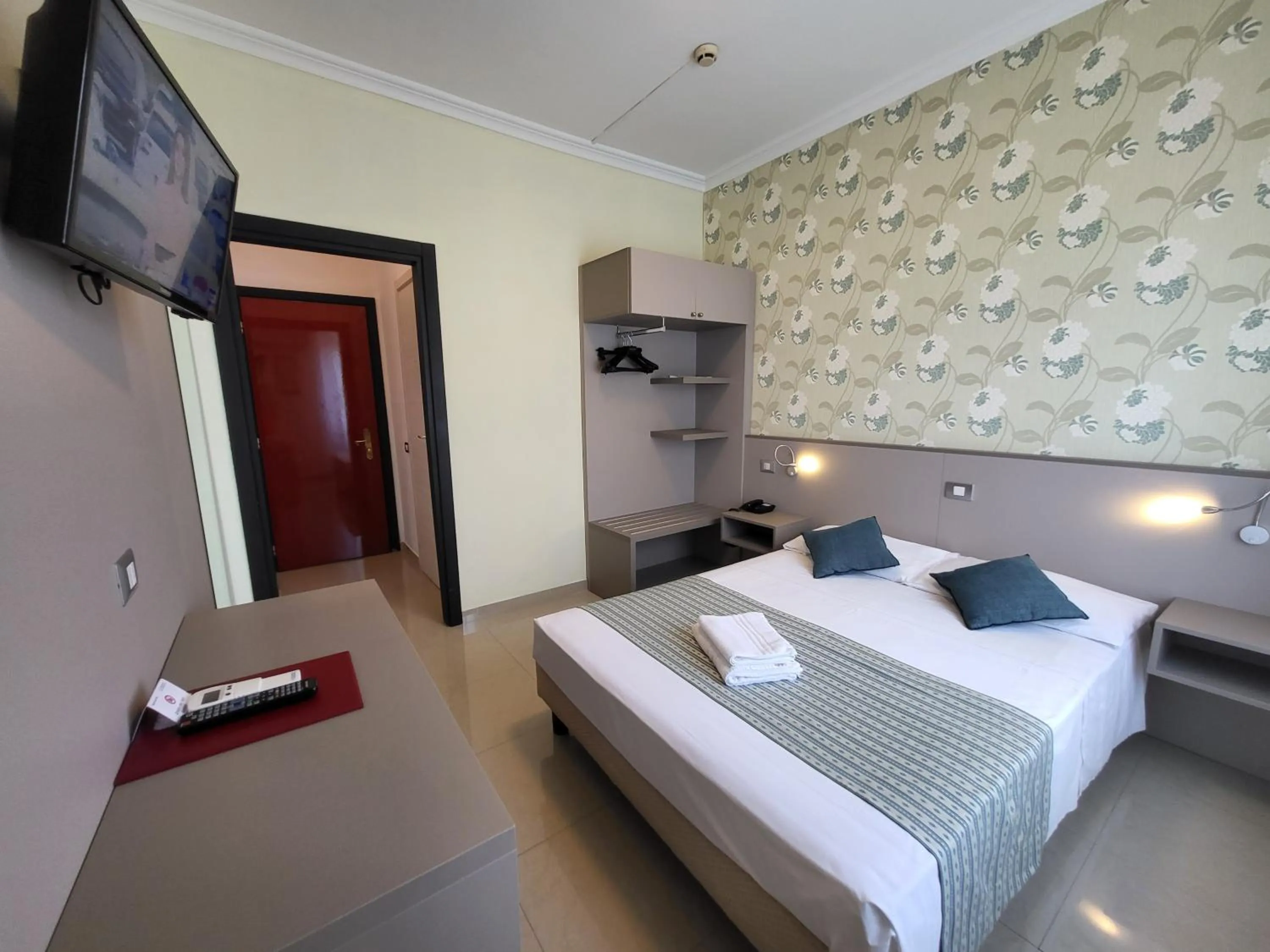 Bed in Hotel Dei Fiori