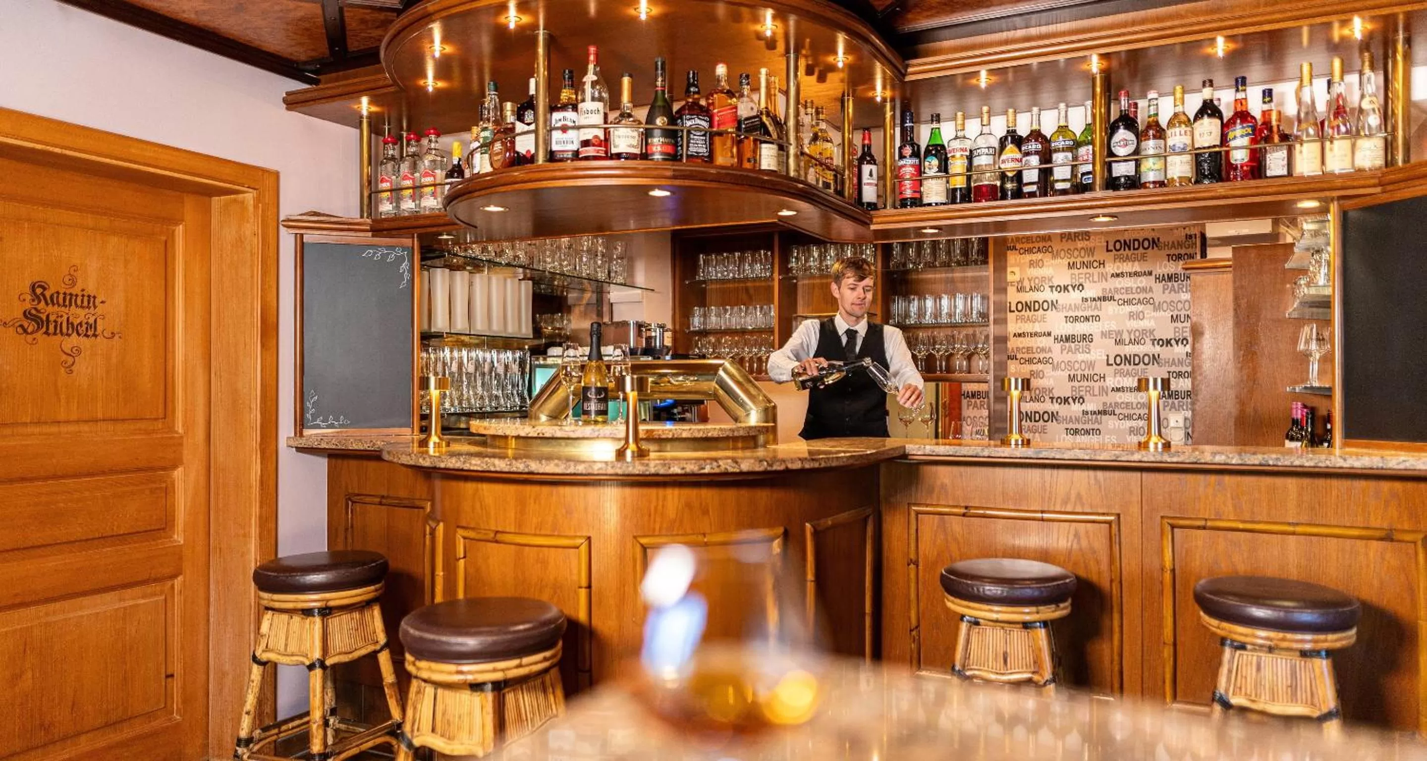 Lounge or bar in Best Western Victor's Residenz-Hotel Rodenhof