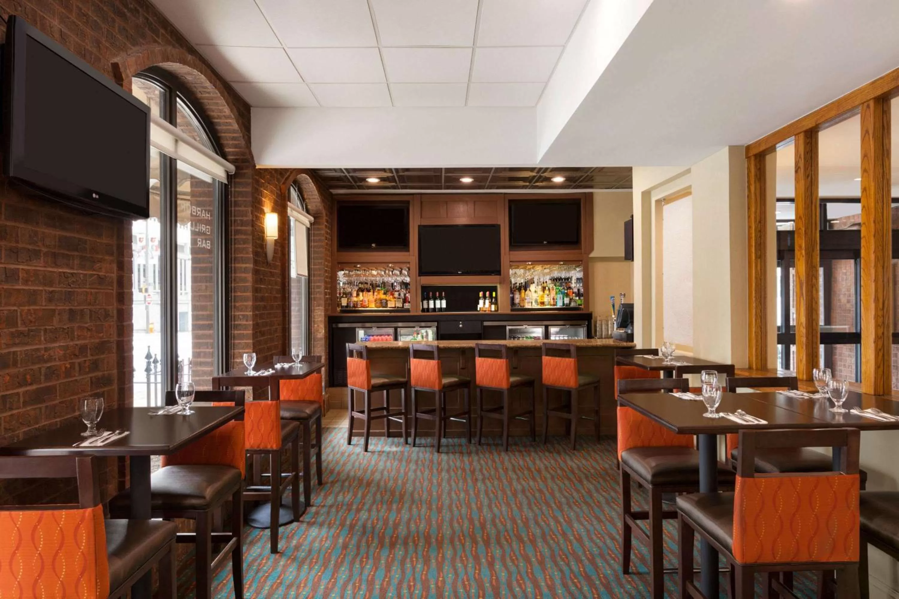 Lounge or bar in Days Inn by Wyndham Baltimore Inner Harbor