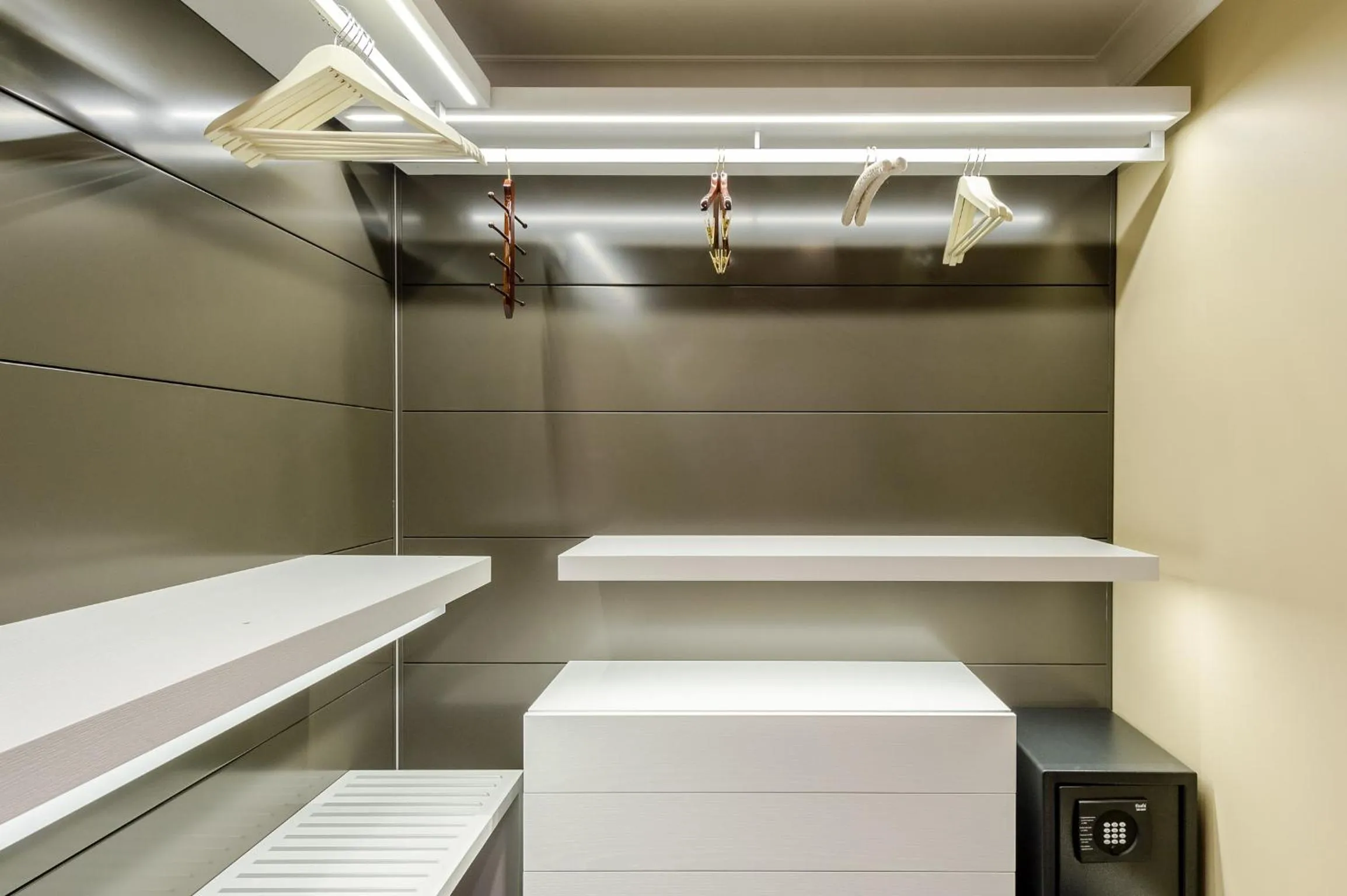 Area and facilities in Villa e Palazzo Aminta - A Leading Hotel of The World