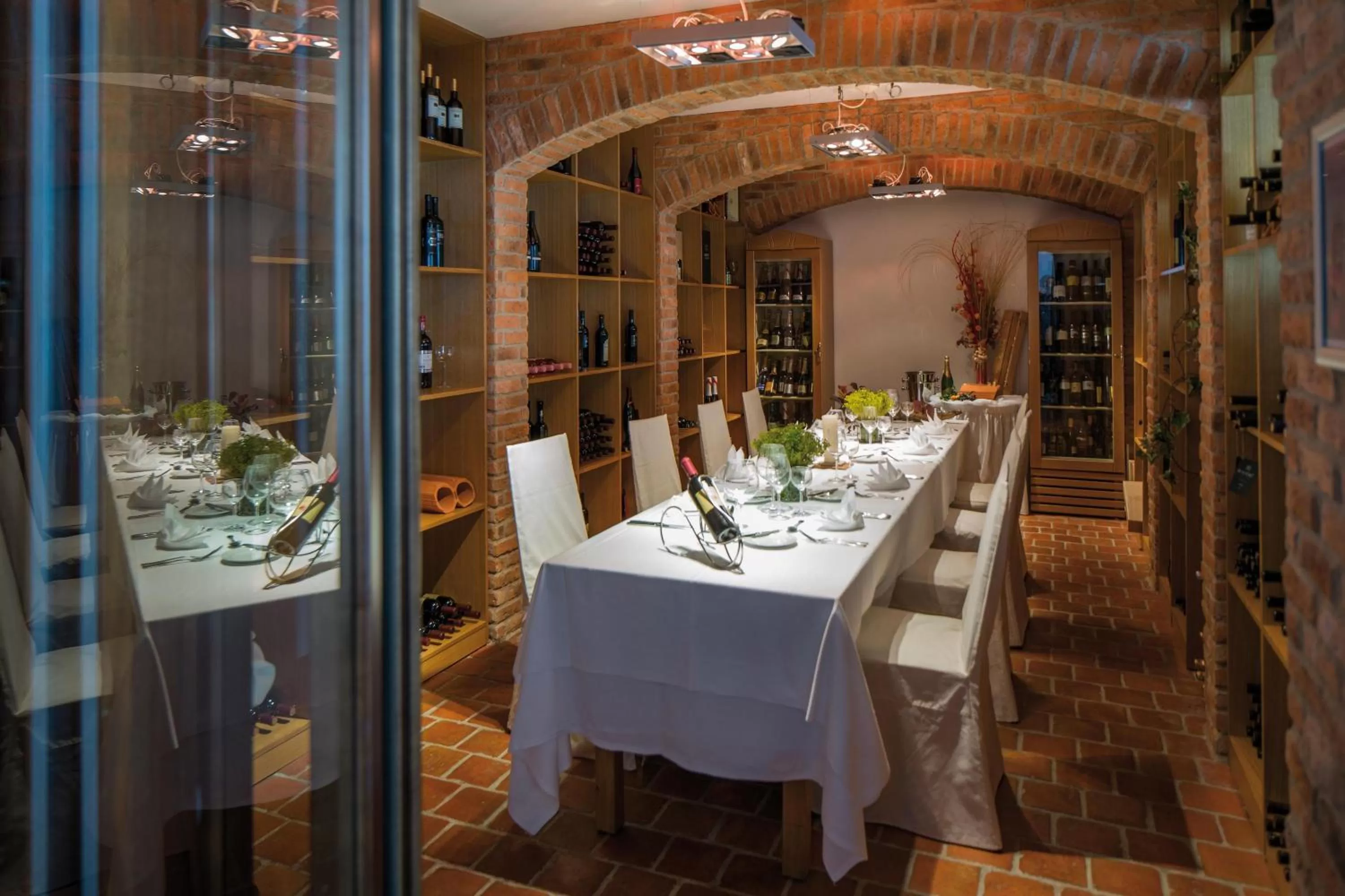 Restaurant/places to eat in Doubletree by Hilton Ljubljana