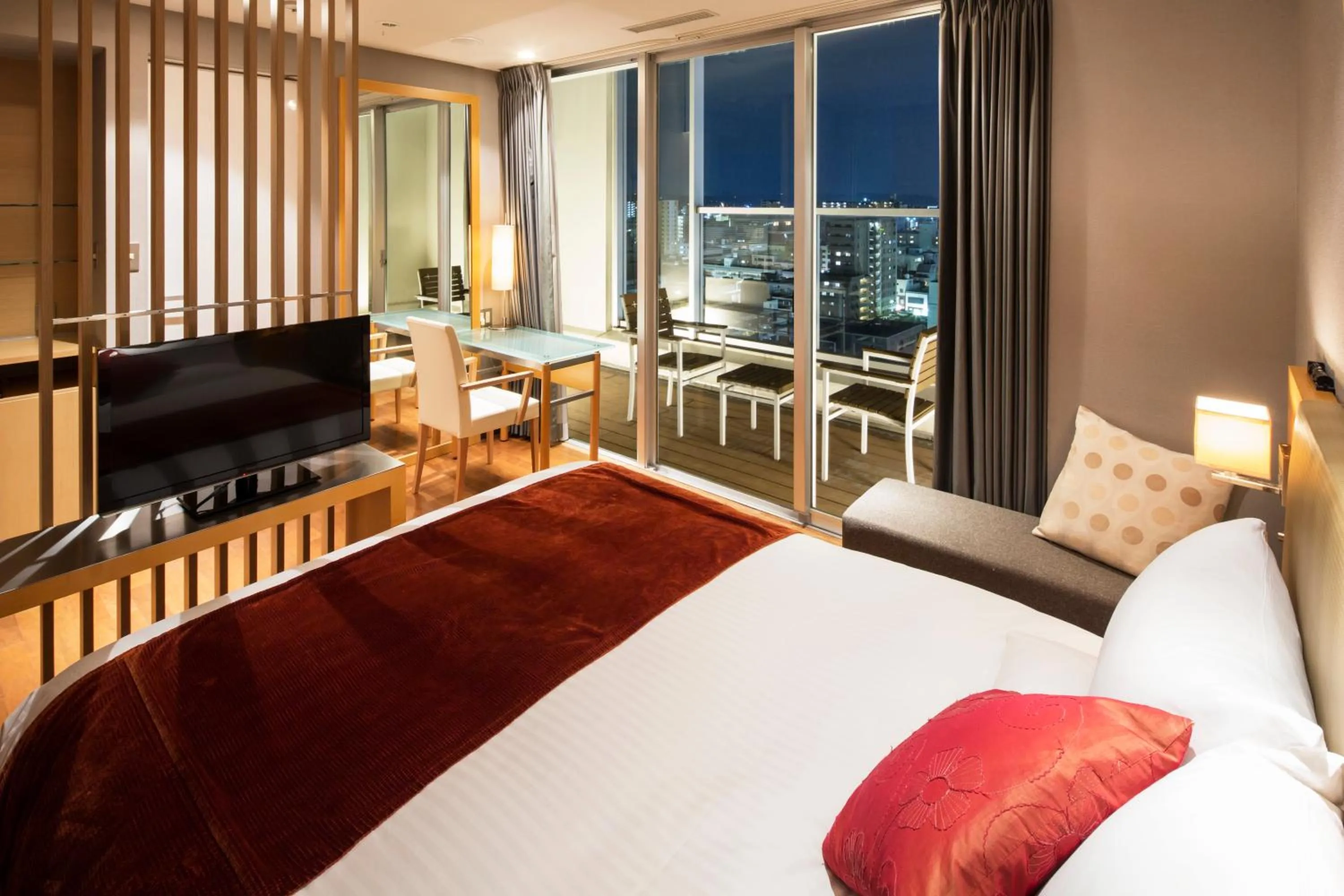 Spring, Bed in HOTEL MYSTAYS Oita