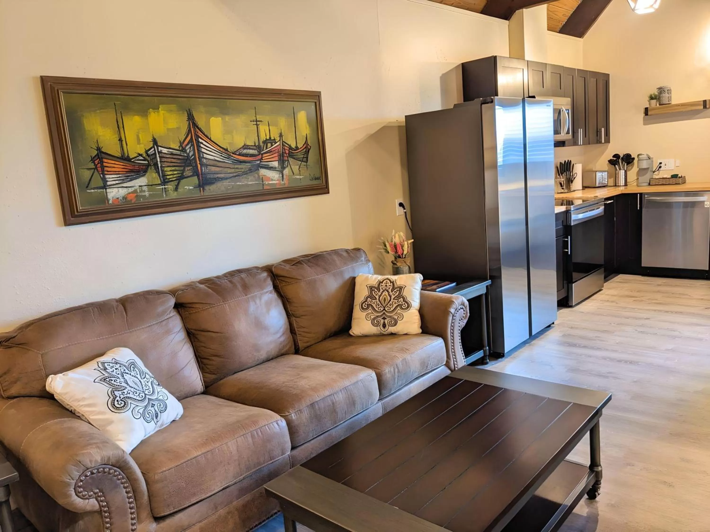 Seating area in Wanderlust Inn