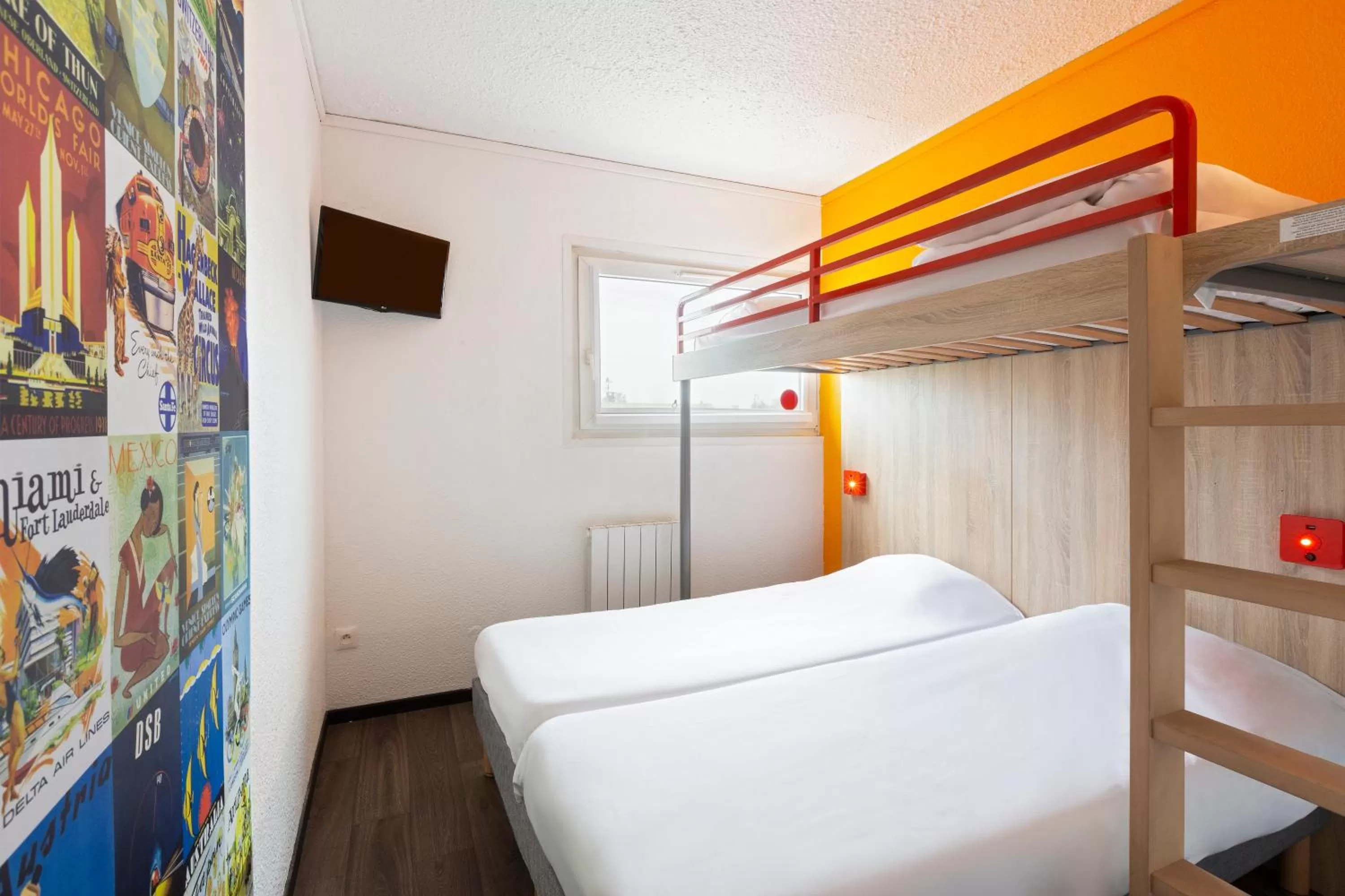 Bed in Hôtel F1 Reims Tinqueux