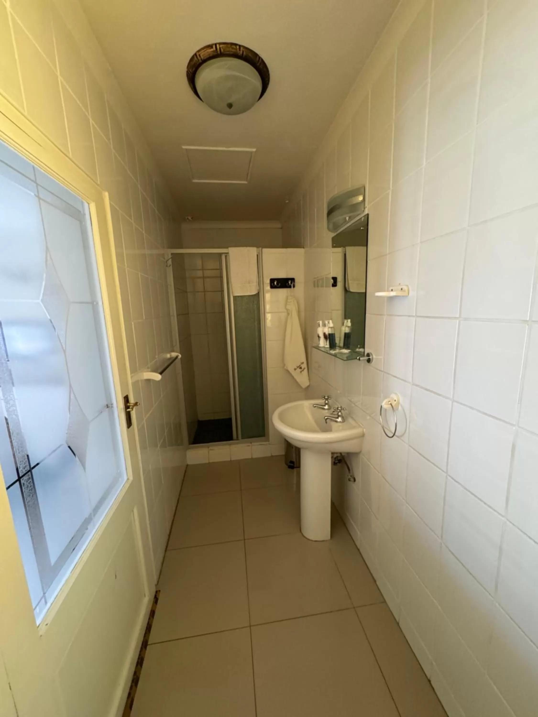 Shower in Blue Diamond Lodge & Spa