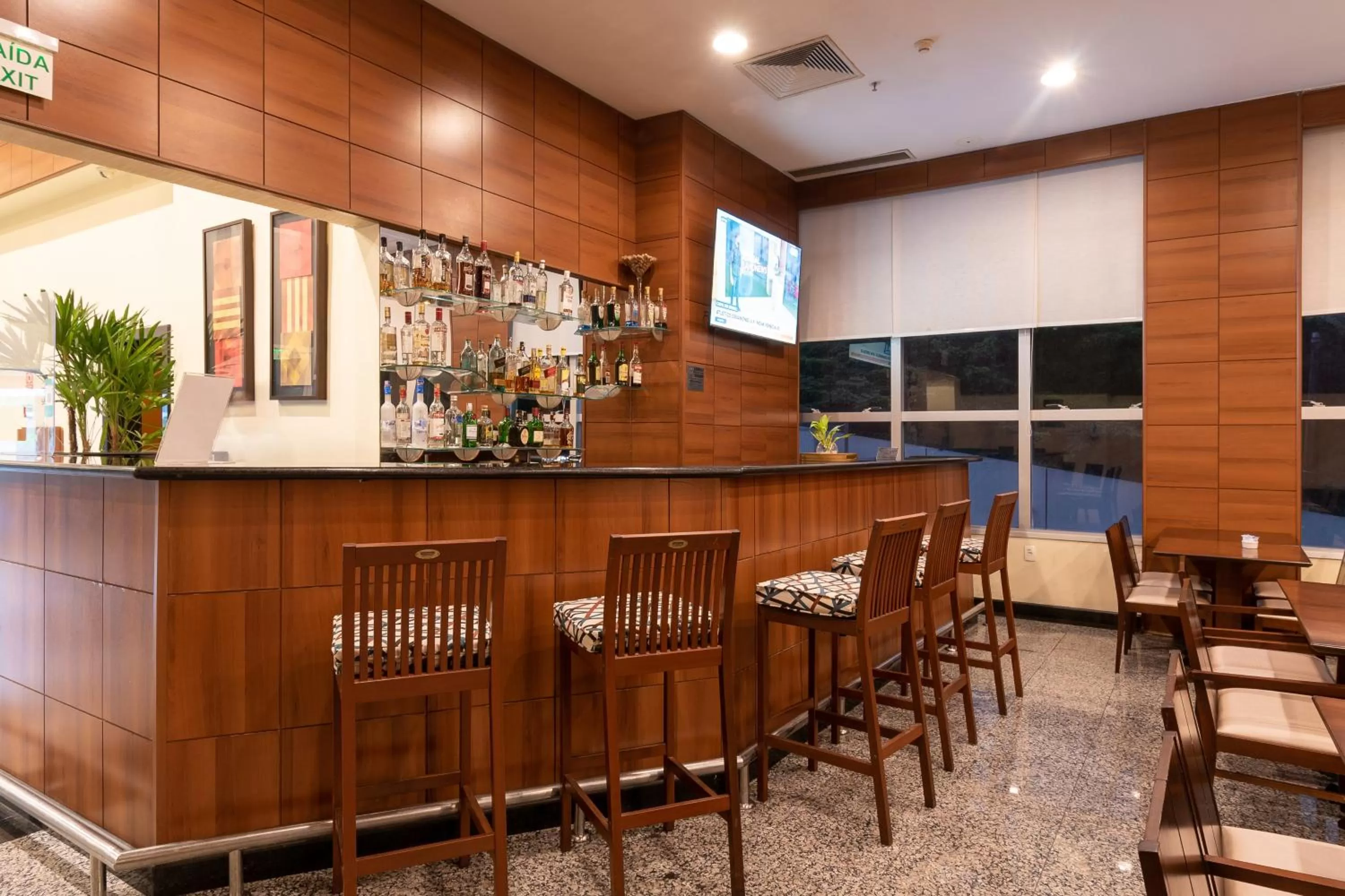 Lounge or bar in Holiday Inn Manaus by IHG