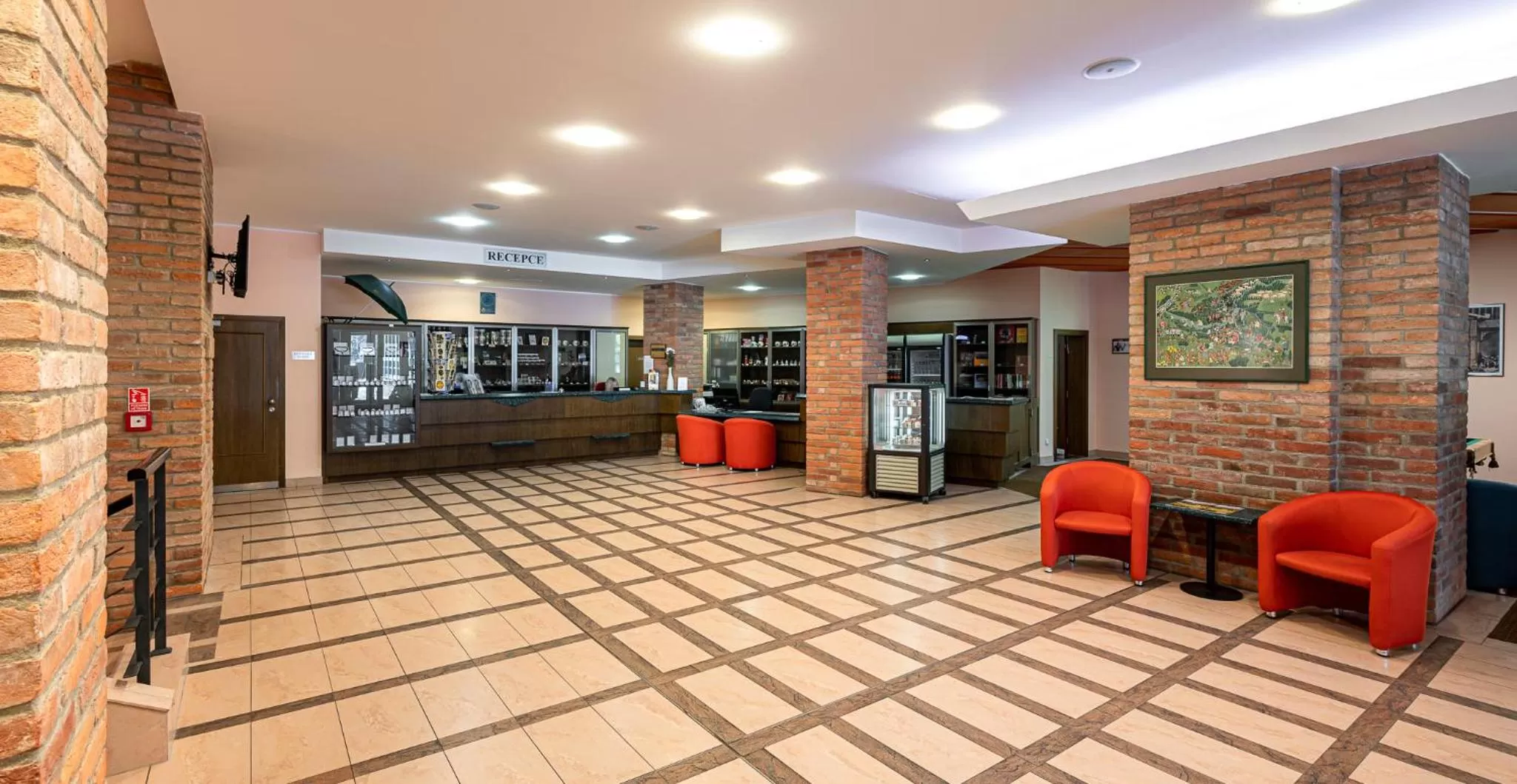 Lobby or reception in Hotel Studanka