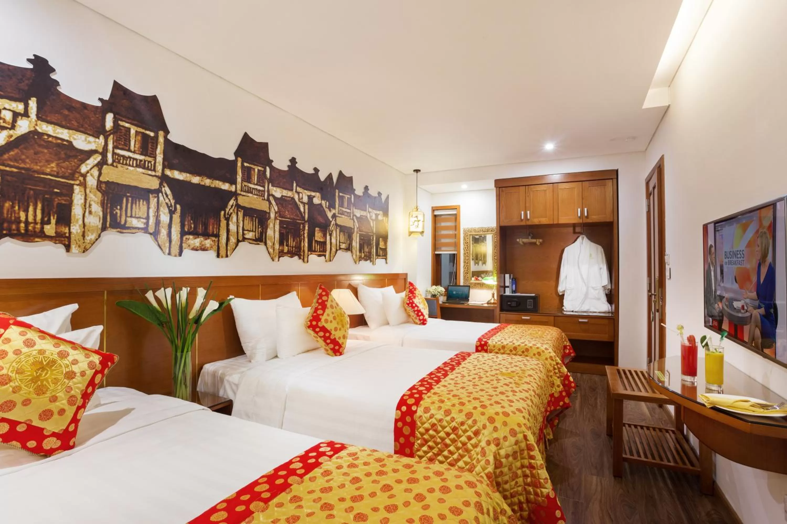 Photo of the whole room, Bed in Hanoi Golden Holiday Hotel