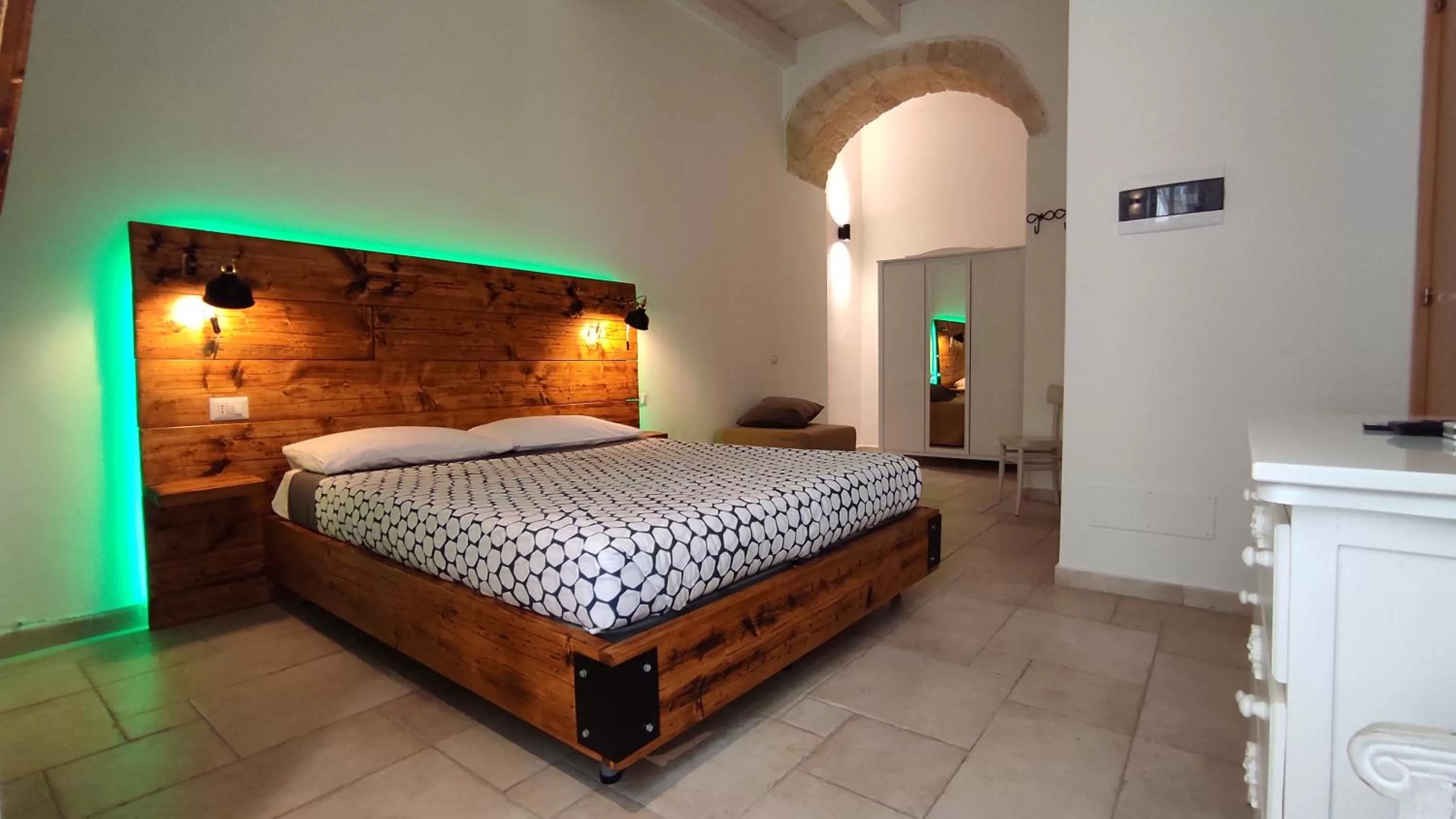 Photo of the whole room, Bed in ''B&B Santa Rita Corato fitta camere''
