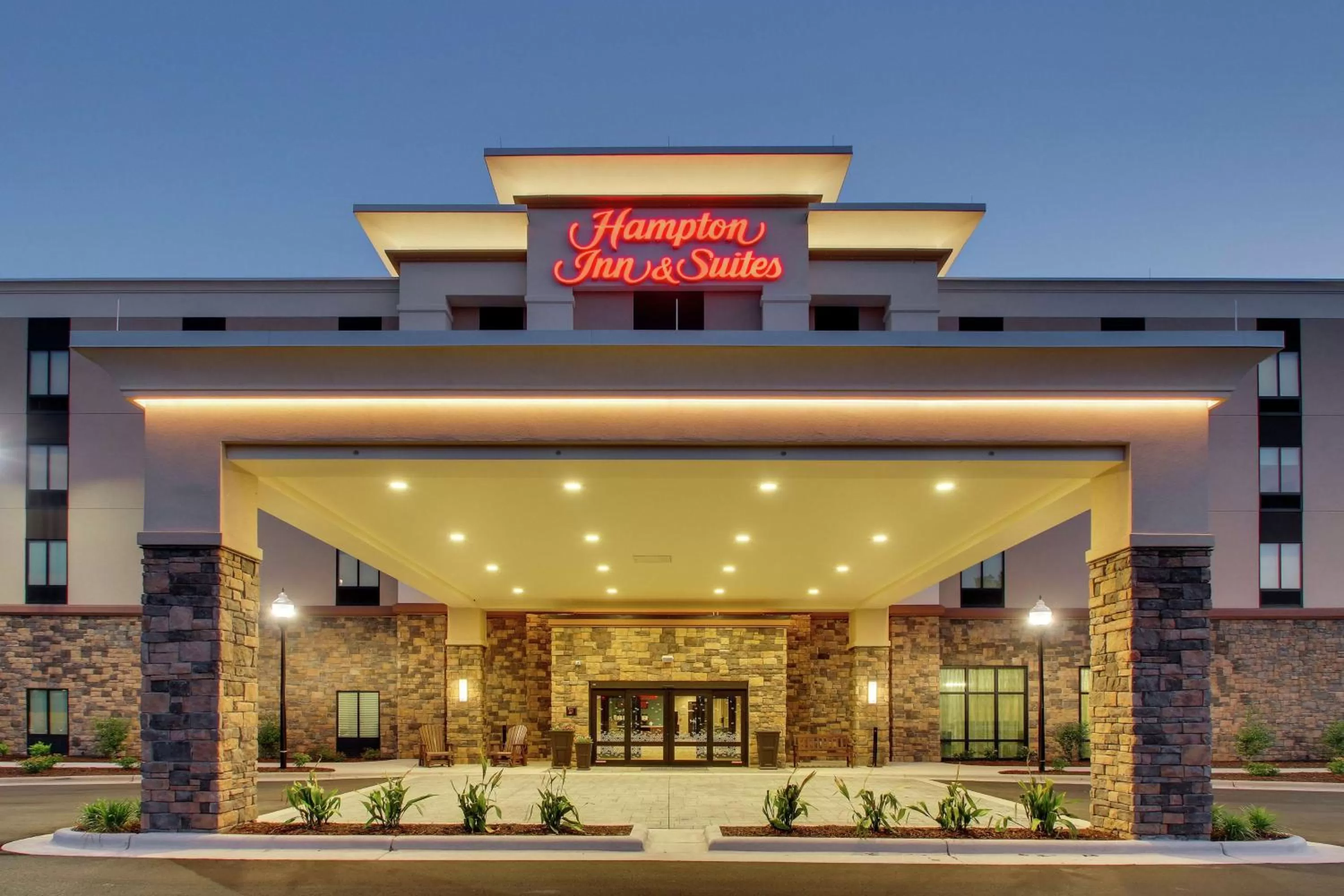 Property building in Hampton Inn & Suites By Hilton Southport