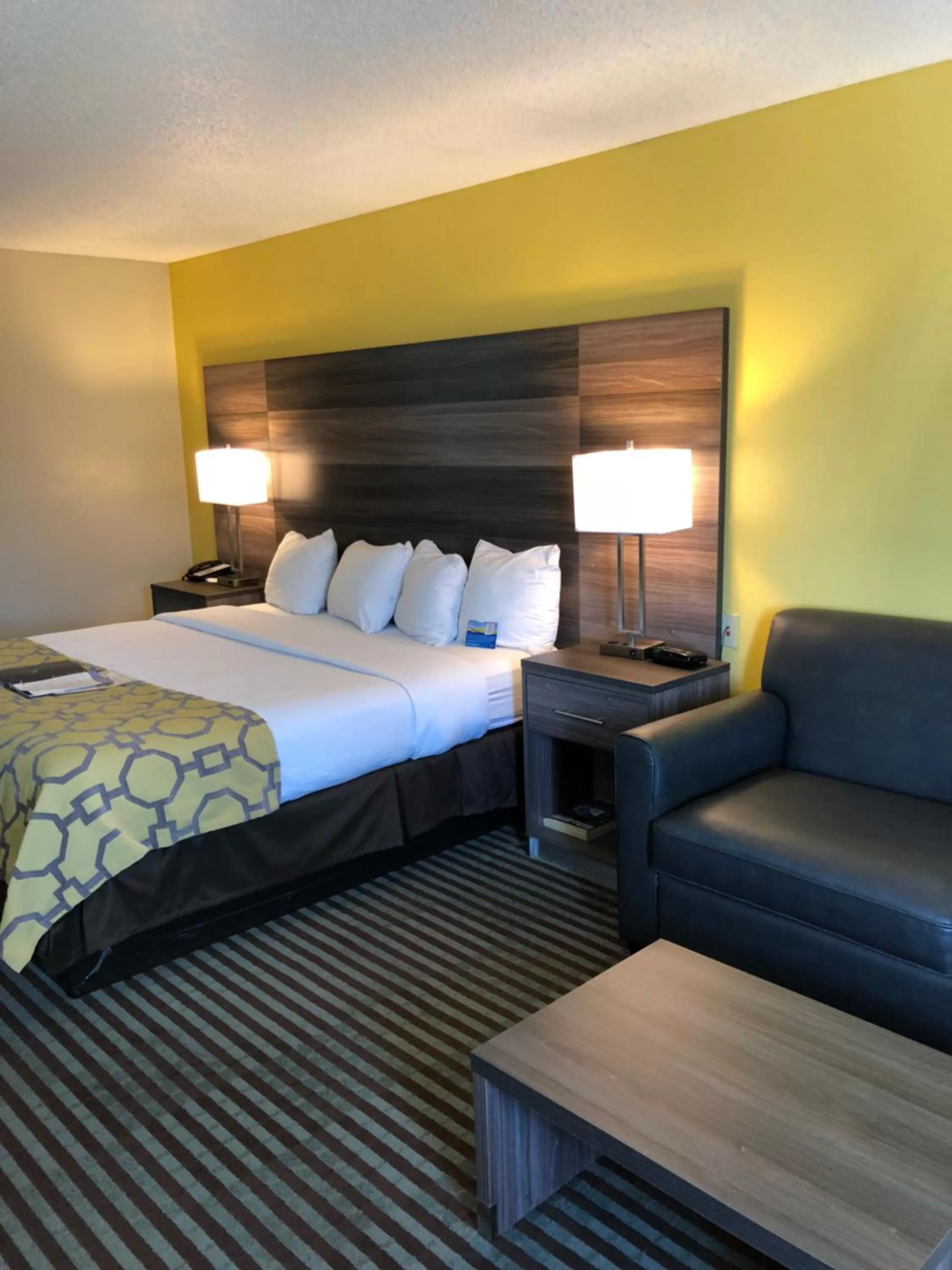 Bed in Baymont by Wyndham Oklahoma City Airport