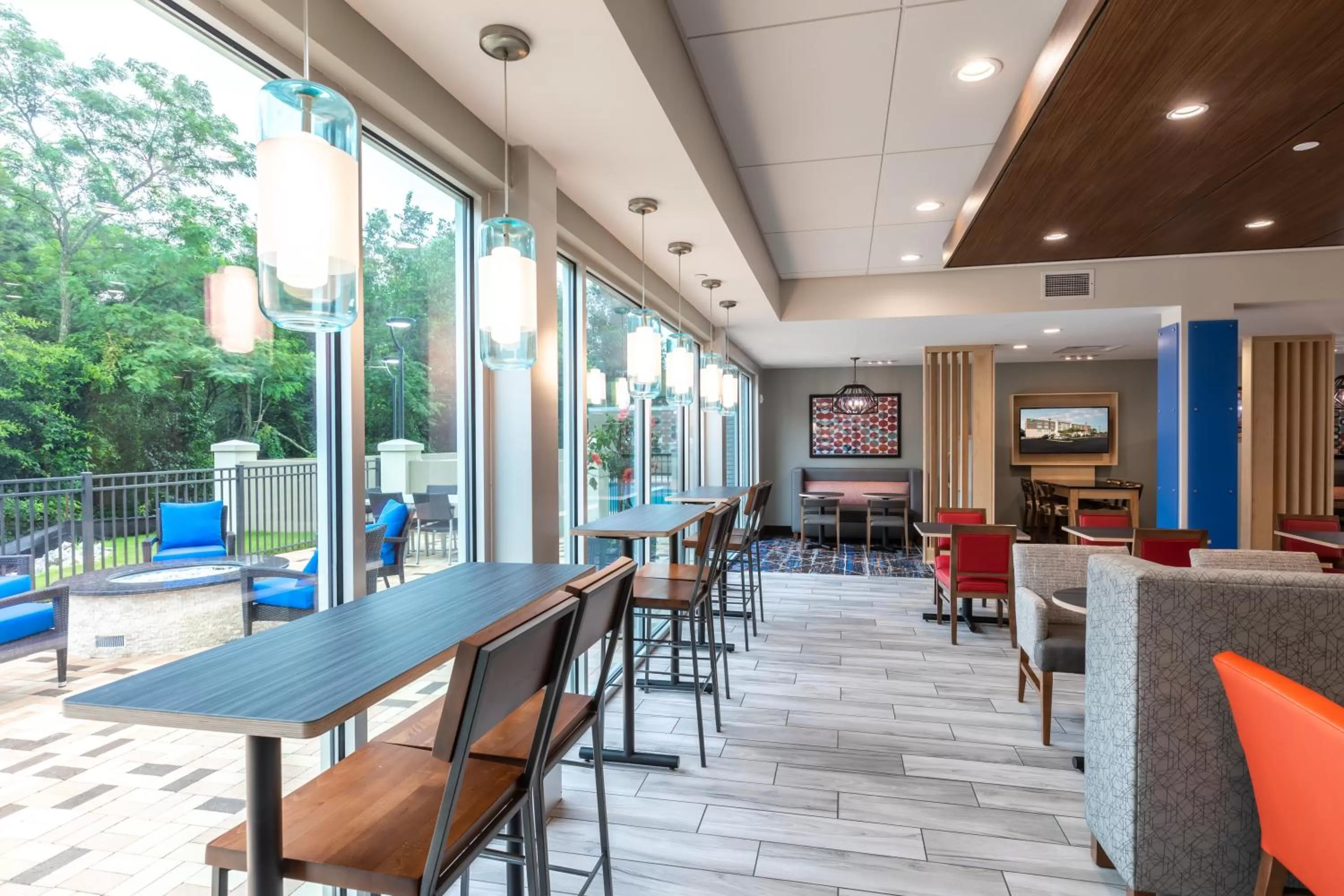 Breakfast in Holiday Inn Express & Suites Greenville S - Piedmont by IHG
