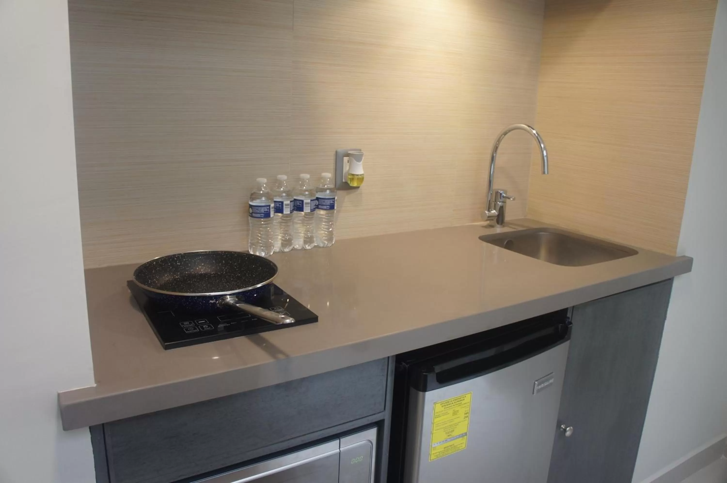 Kitchen or kitchenette, Kitchen/Kitchenette in Suites San Luis