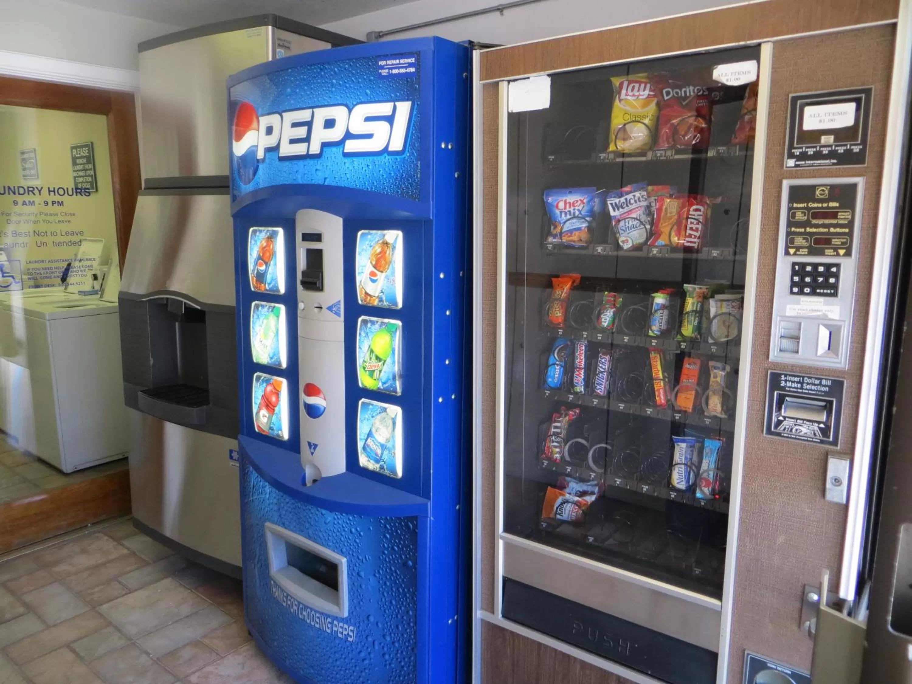 On-site shops in Stardust Lodge