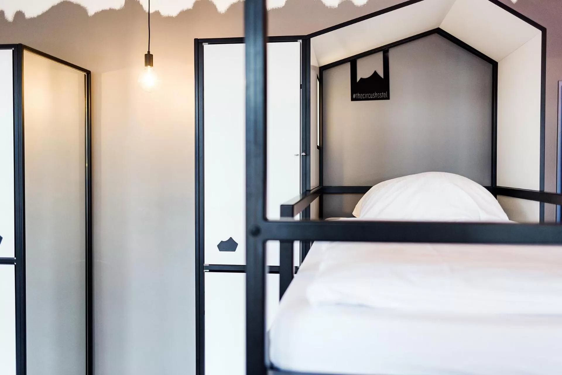 bunk bed, Bed in The Circus Hostel