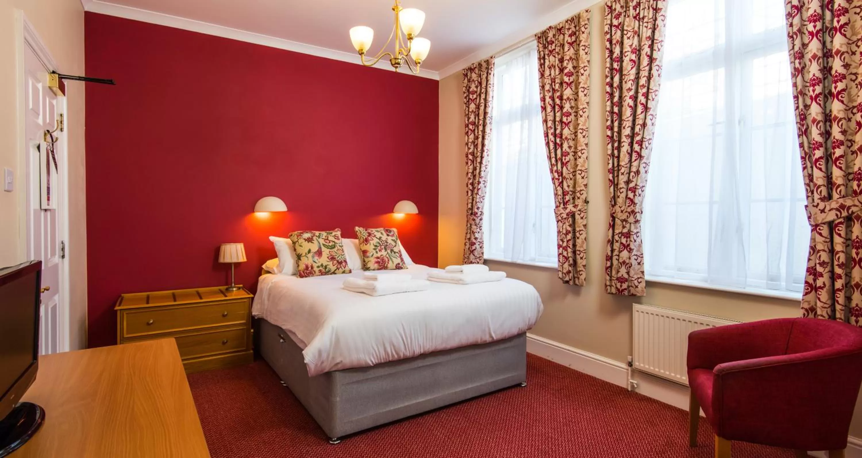 Double Room in Cliffden Hotel