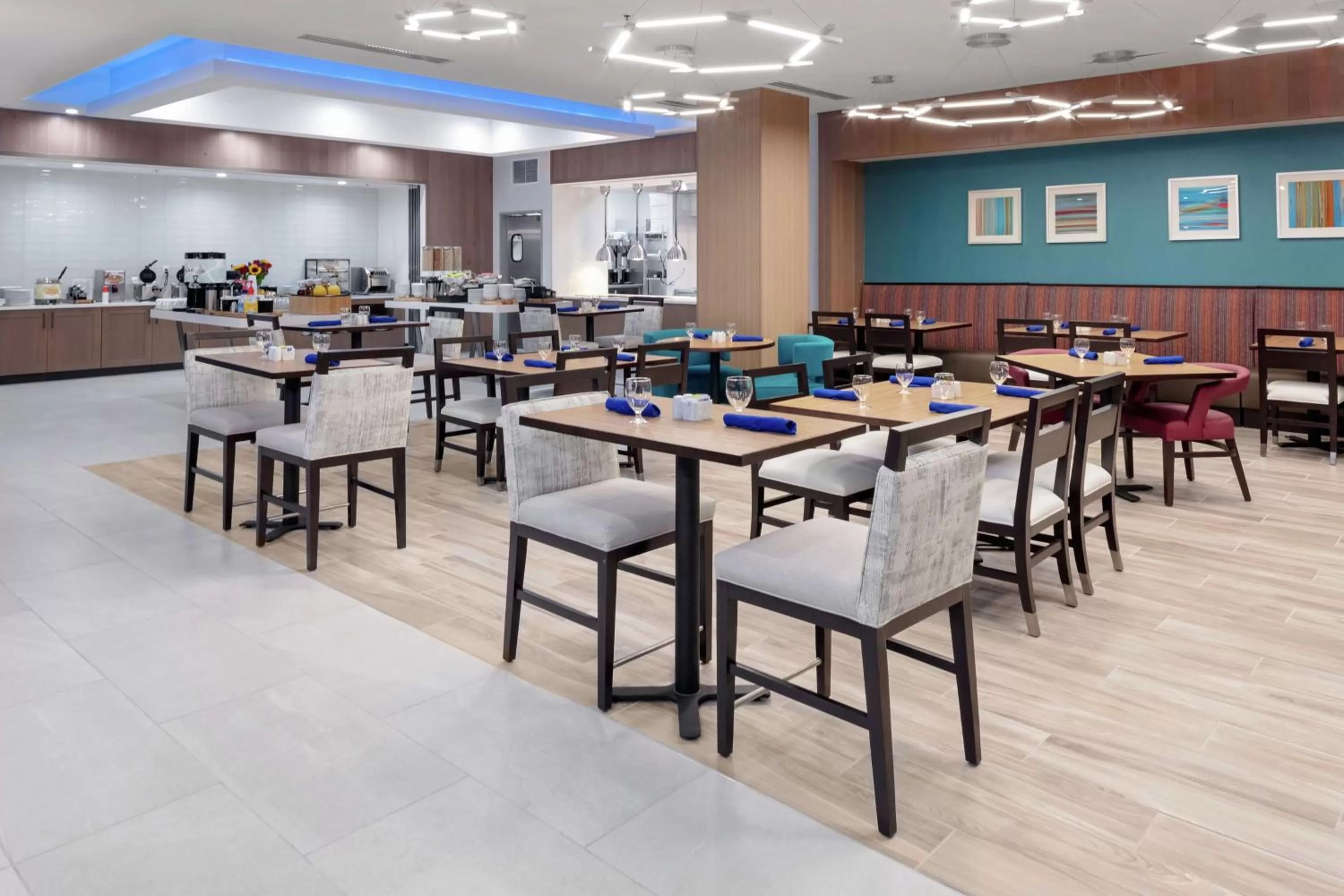 Breakfast in Hilton Garden Inn Colorado Springs Downtown, Co