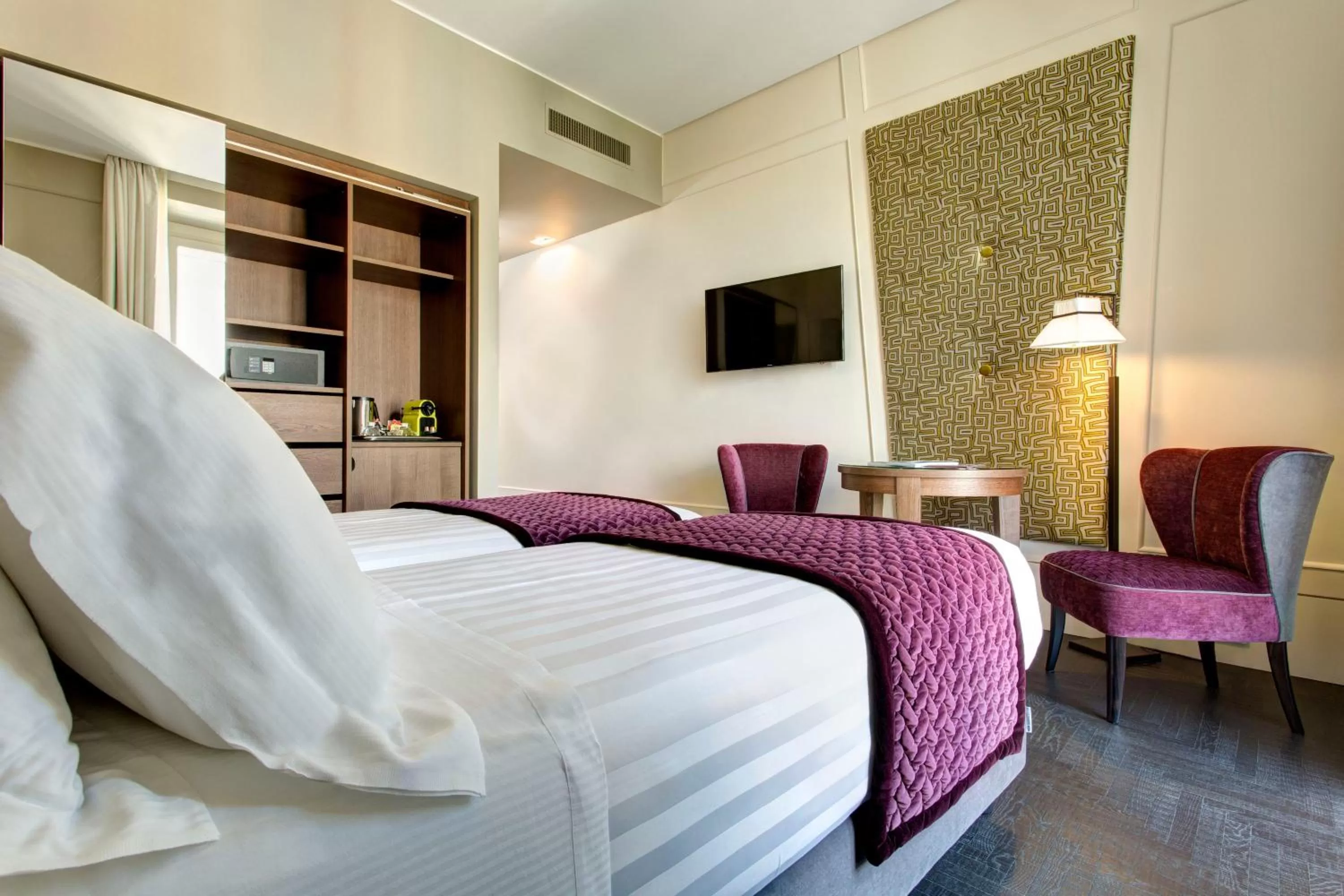 TV and multimedia, Bed in Mascagni Luxury Rooms & Suites