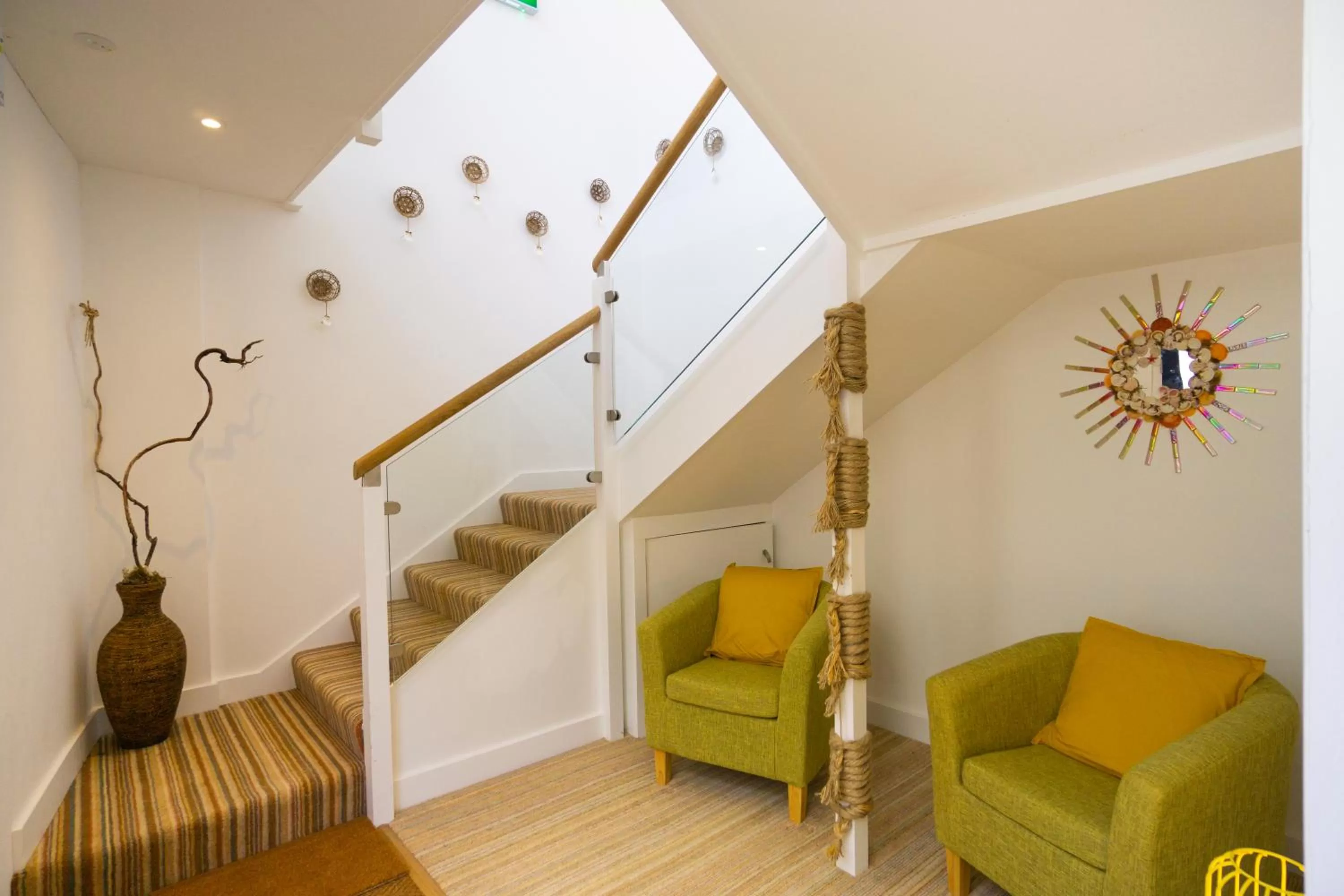 Largigi Rooms, Close to the Beach and Town Centre, Parking available