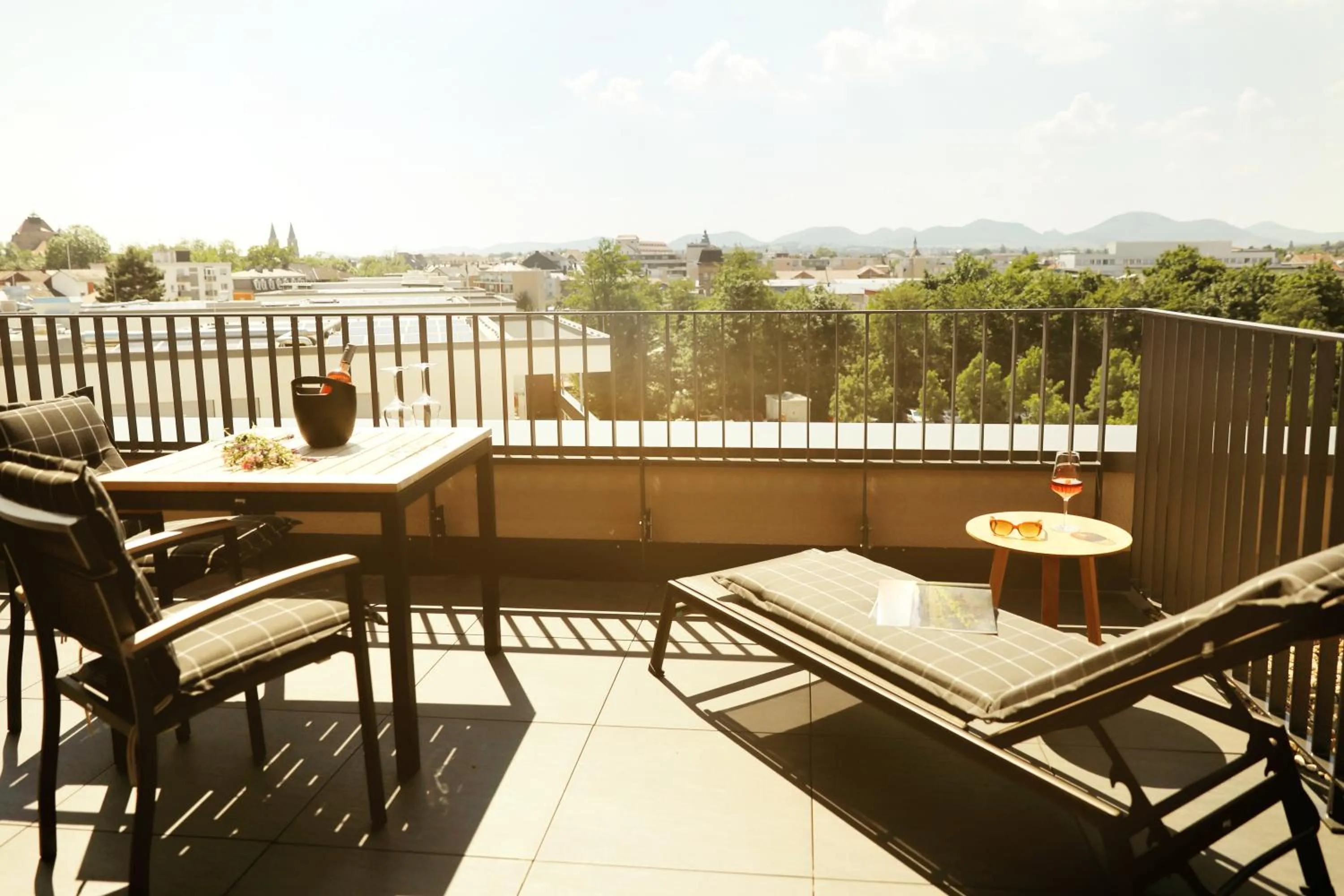 Photo of the whole room in Maximilians Boutique-Hotel Landau