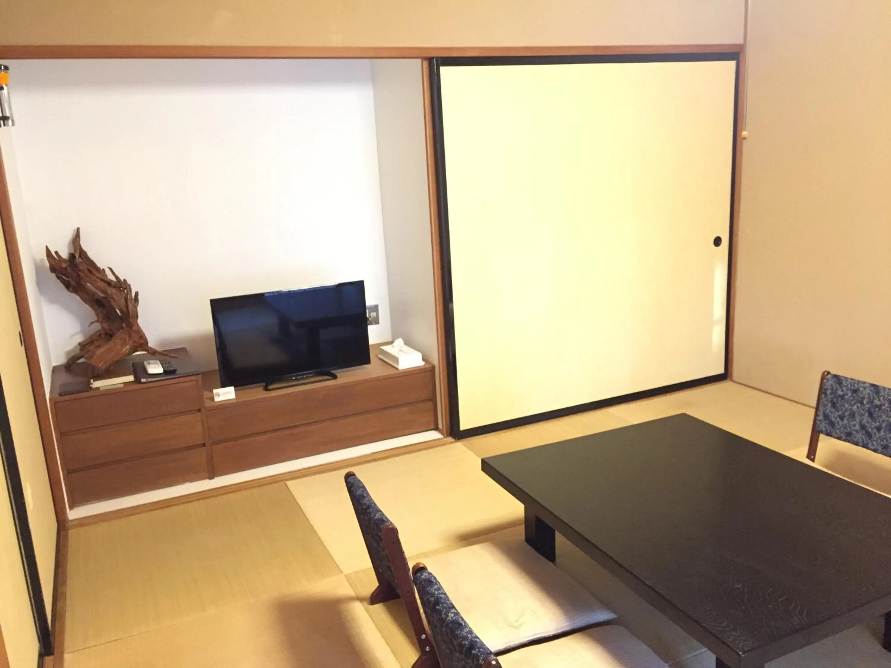 Photo of the whole room in Kyu Karuizawa Hotel Otowa No Mori