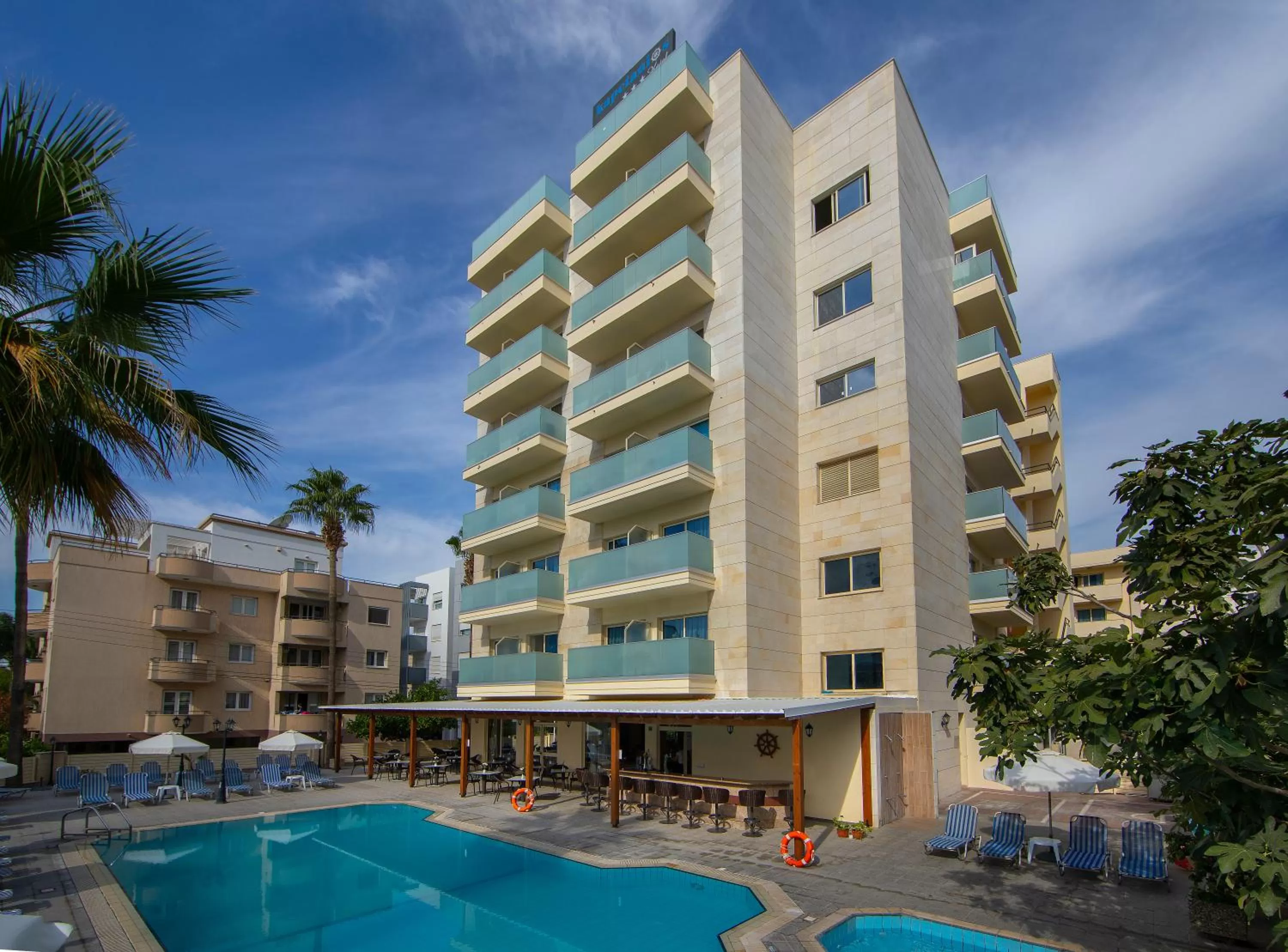 Property building in Kapetanios Limassol Hotel