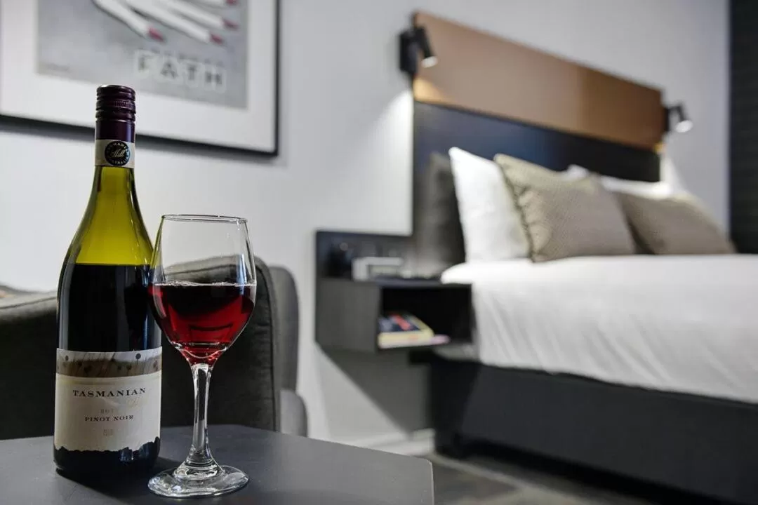 Decorative detail, Bed in CBD Motor Inn