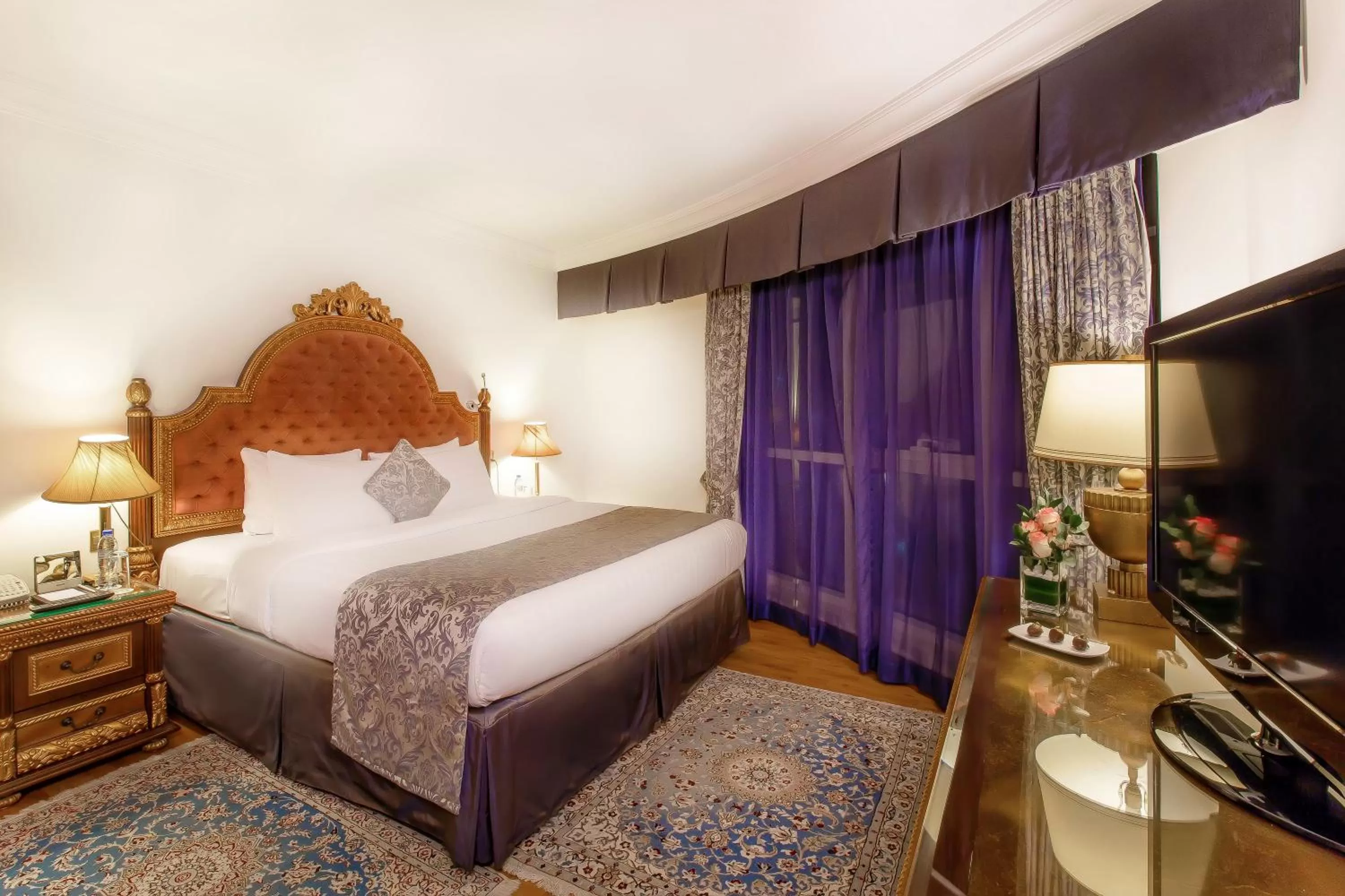 Bedroom, Bed in Grand Excelsior Hotel Bur Dubai