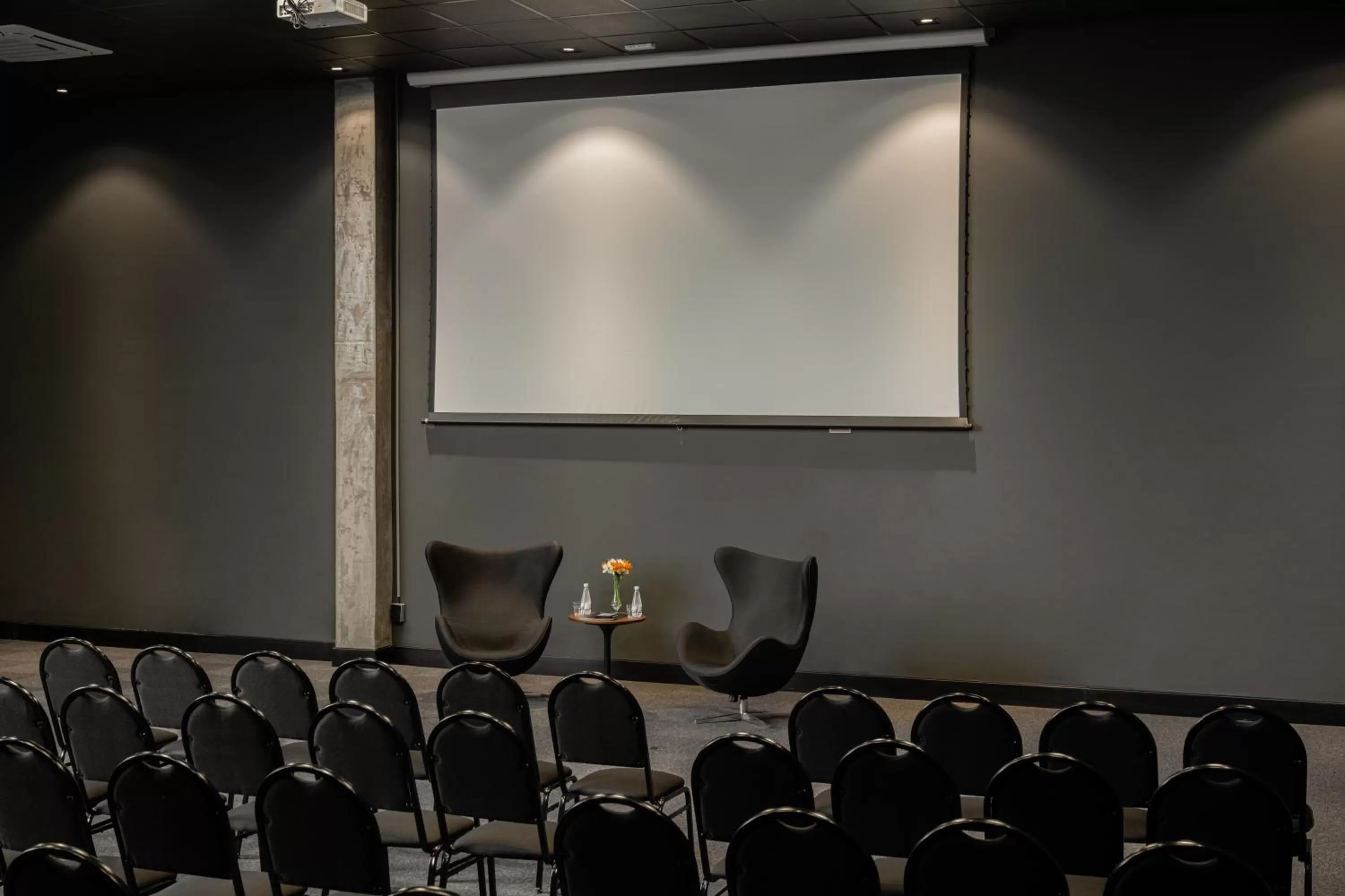 Meeting/conference room in Intercity Canoas
