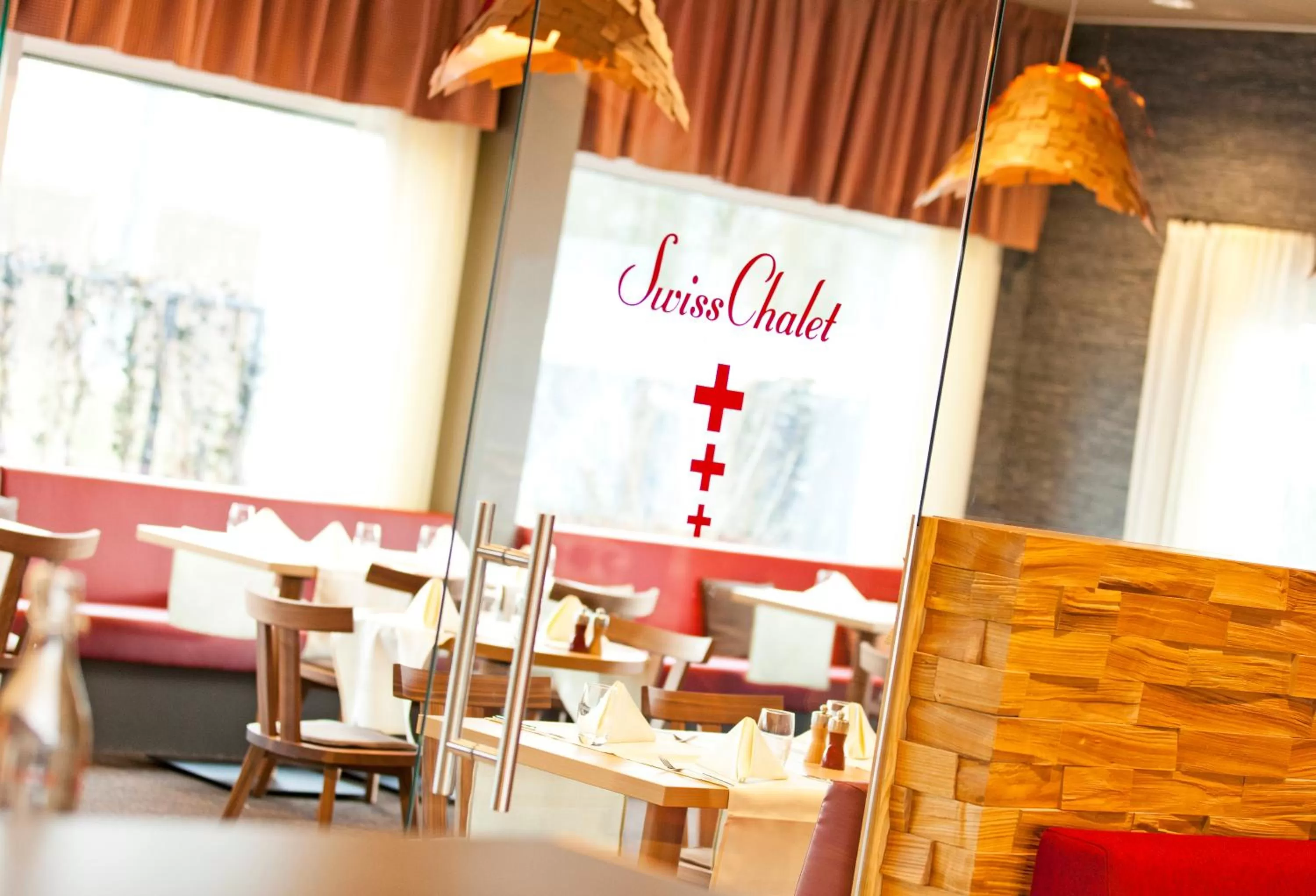 Restaurant/places to eat in SwissEver Hotel Zug