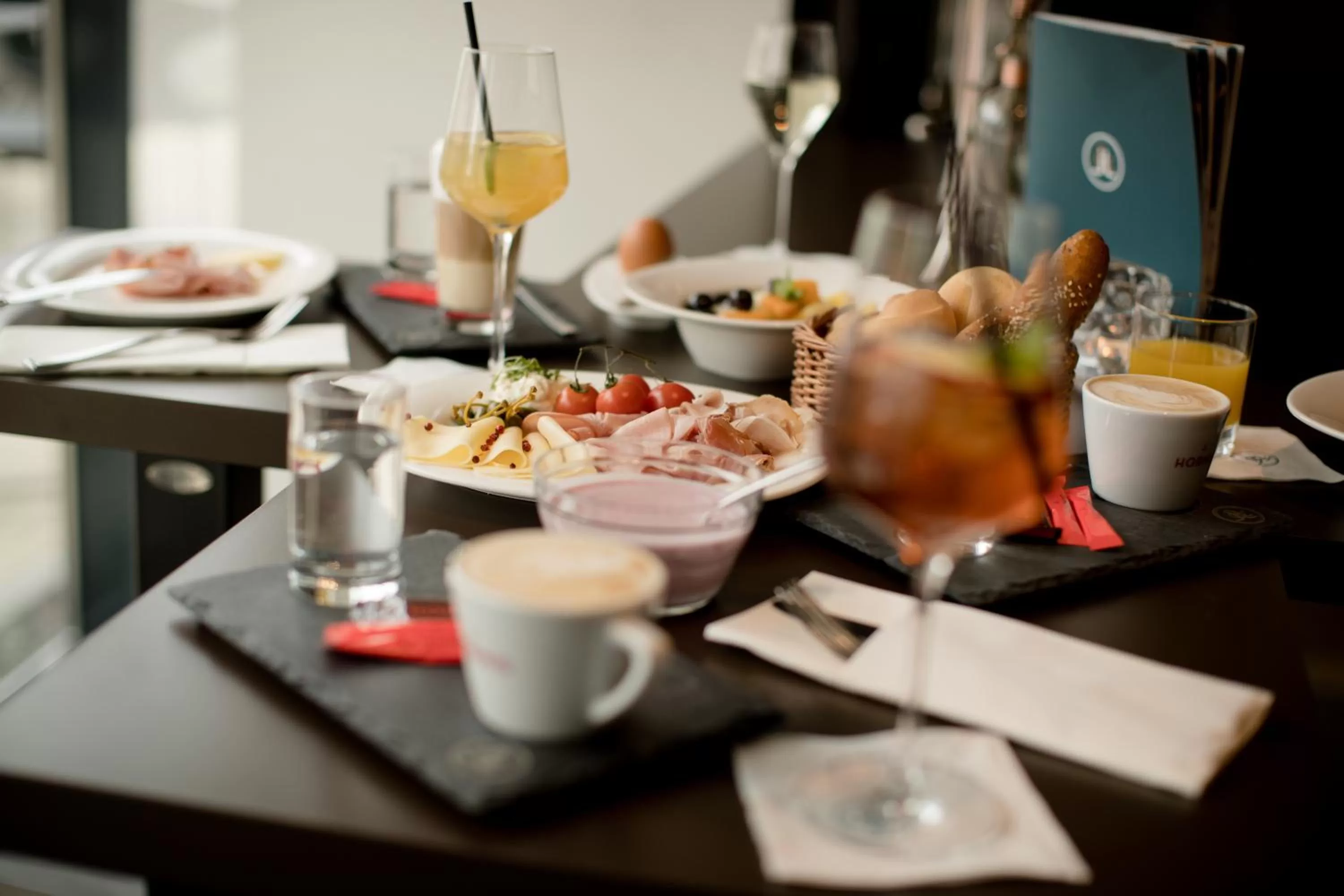 Breakfast in Hotel Locker & Legere