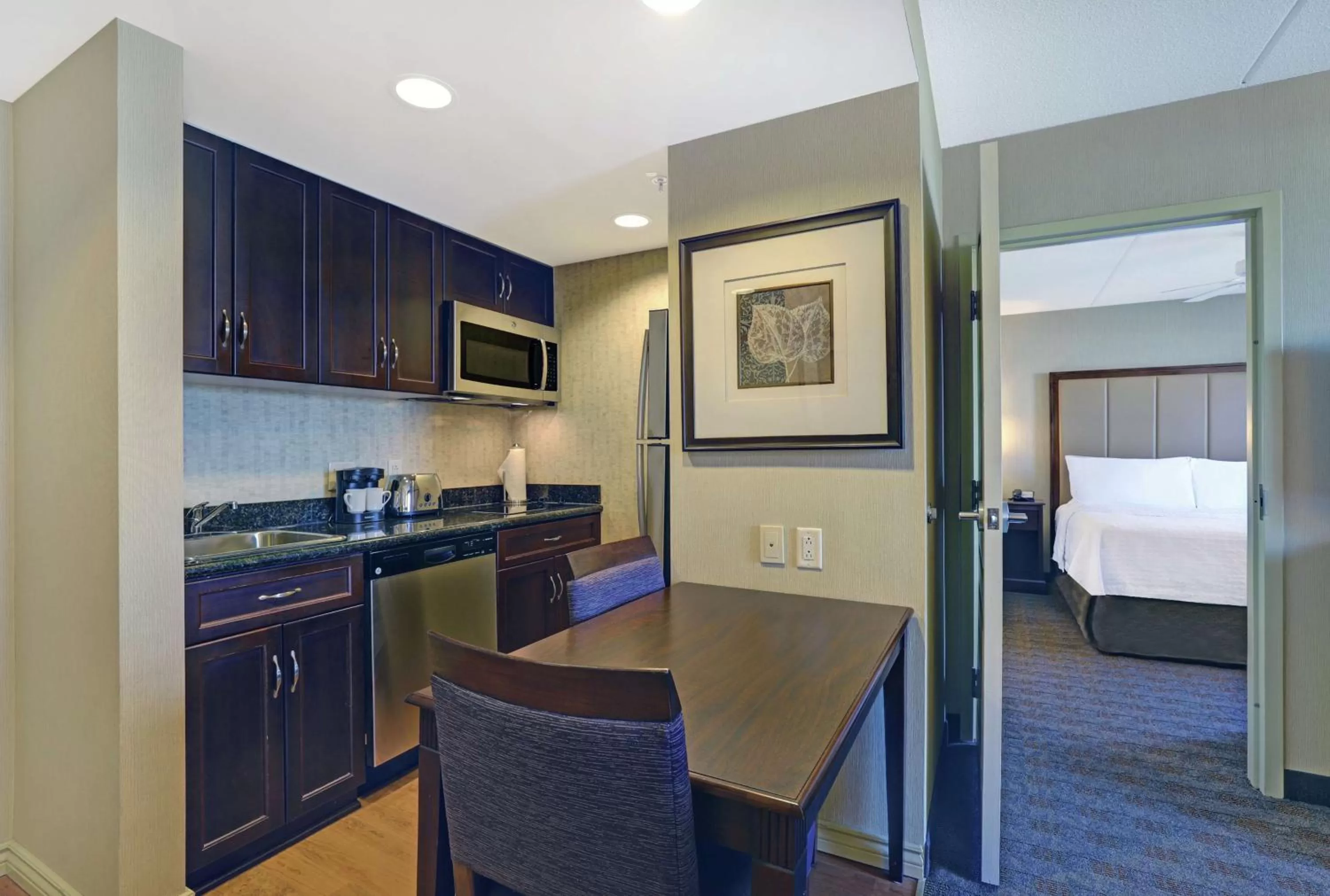 Kitchen or kitchenette in Homewood Suites by Hilton Cambridge-Waterloo, Ontario
