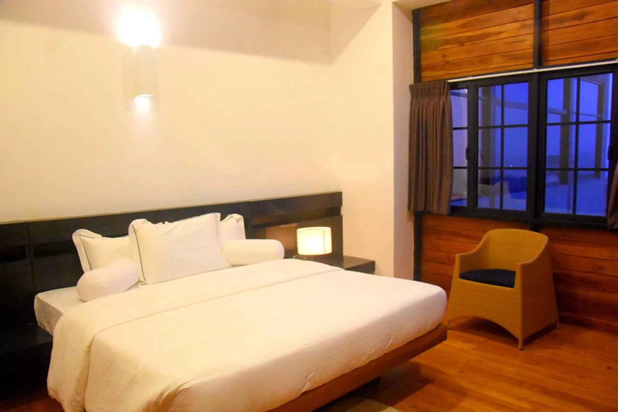 Bedroom, Bed in Manuka Hillwood Hotel