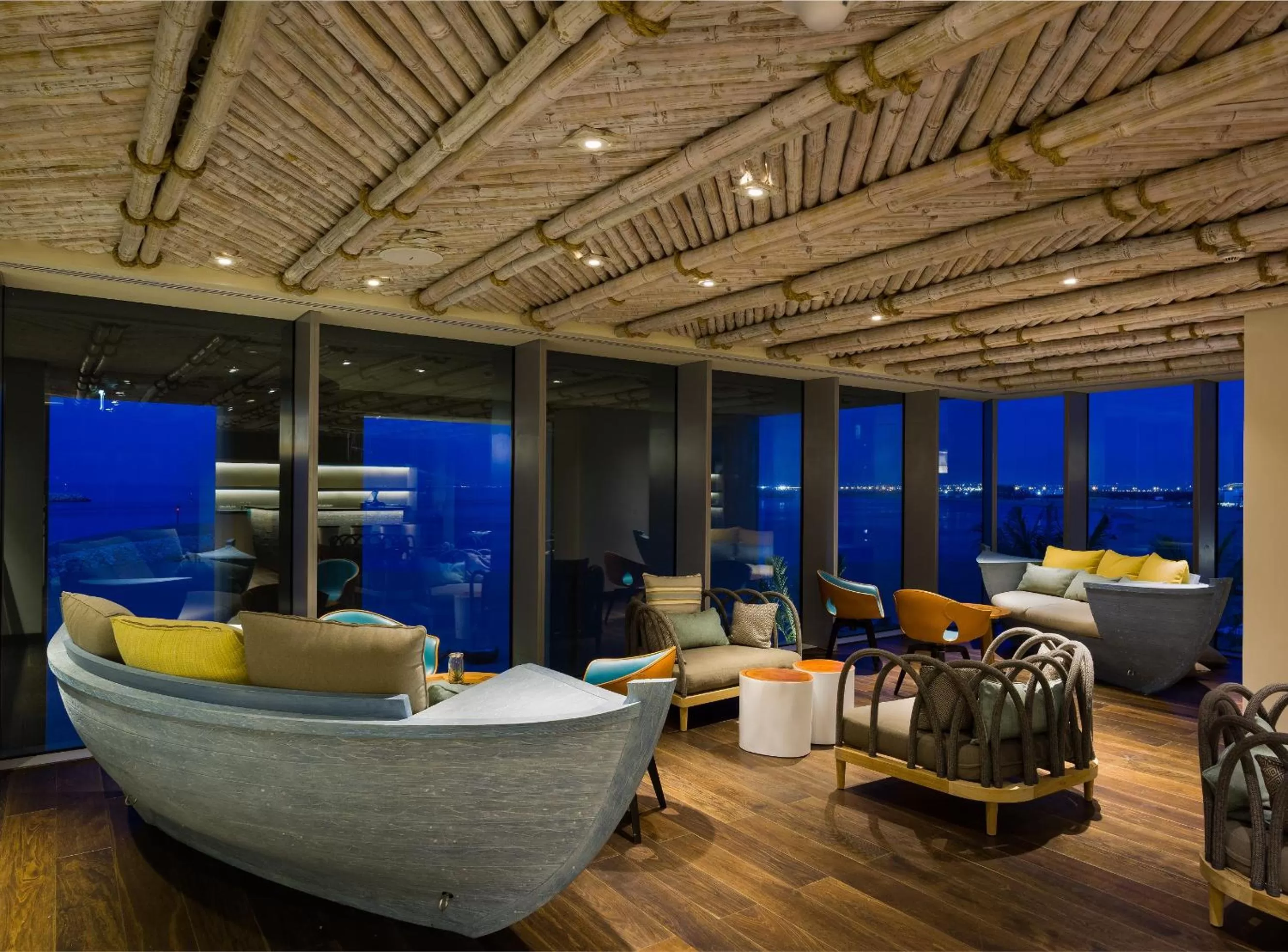 Lounge or bar in Kempinski Hotel Muscat