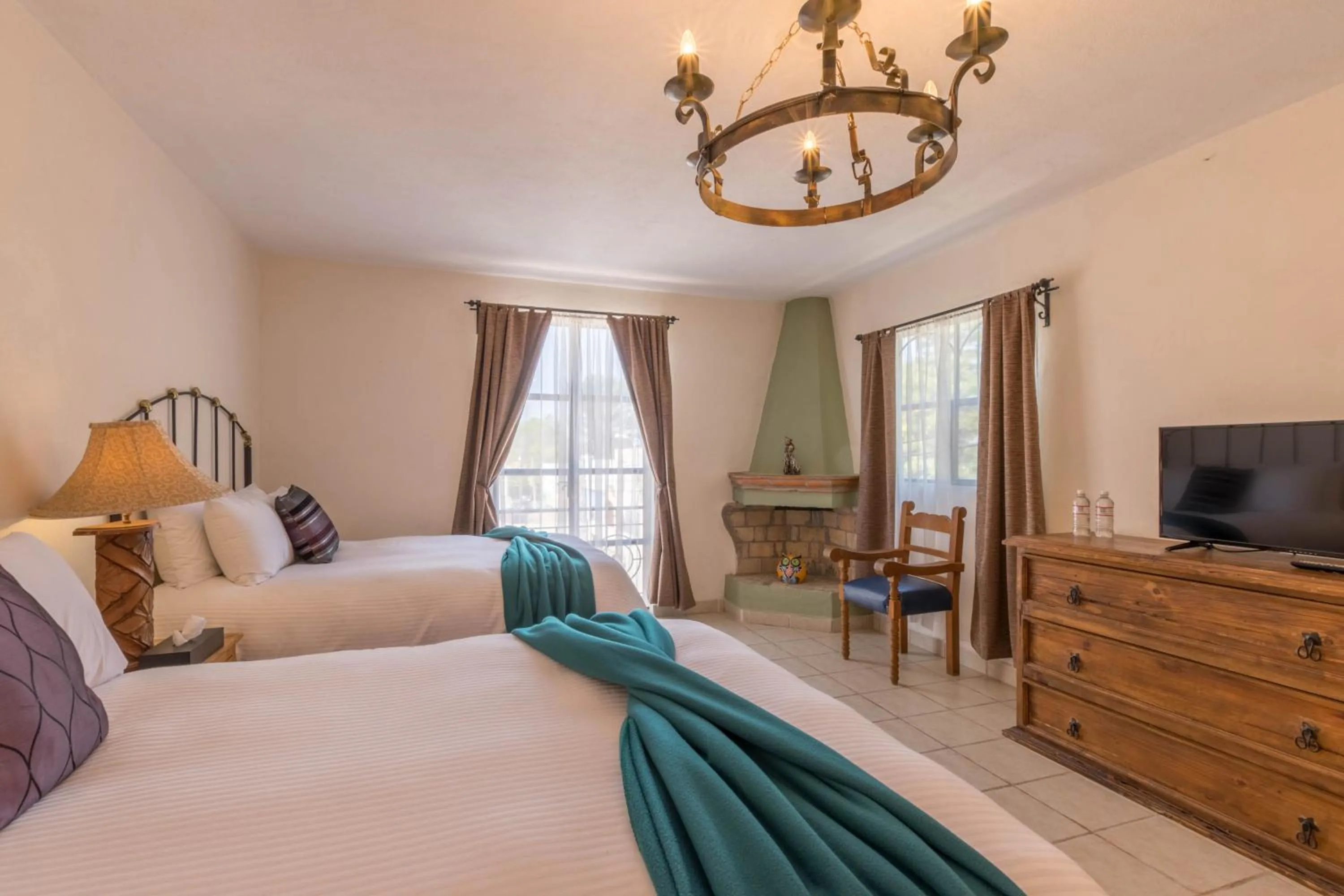 Photo of the whole room in Hotel Casa Santamaría