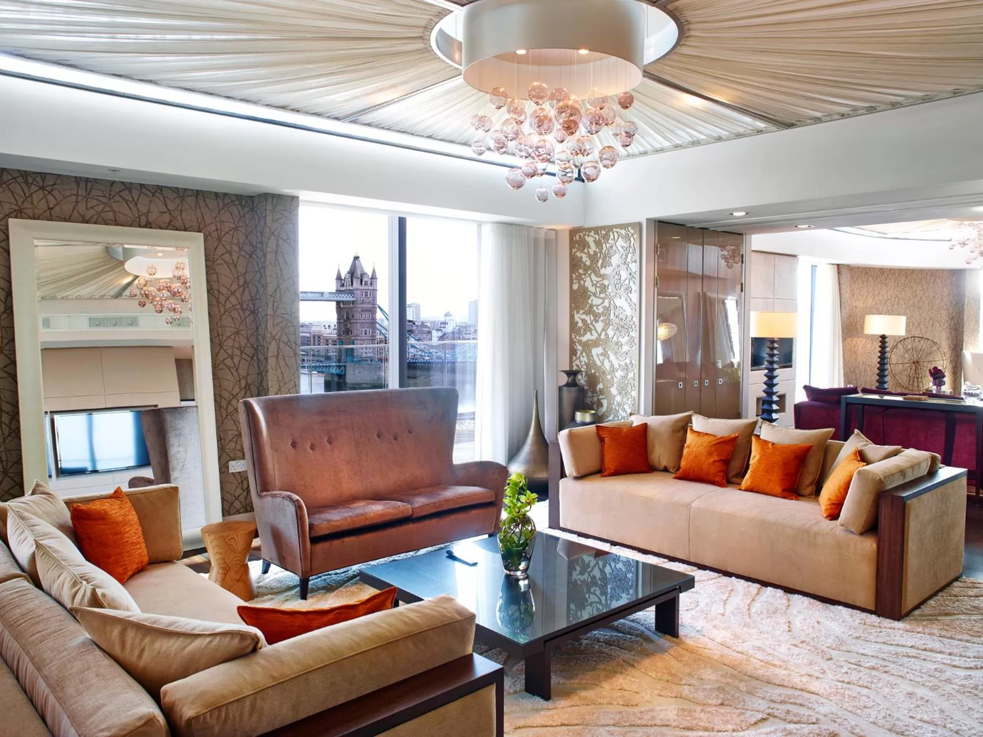 Living room in Cheval Three Quays at The Tower of London