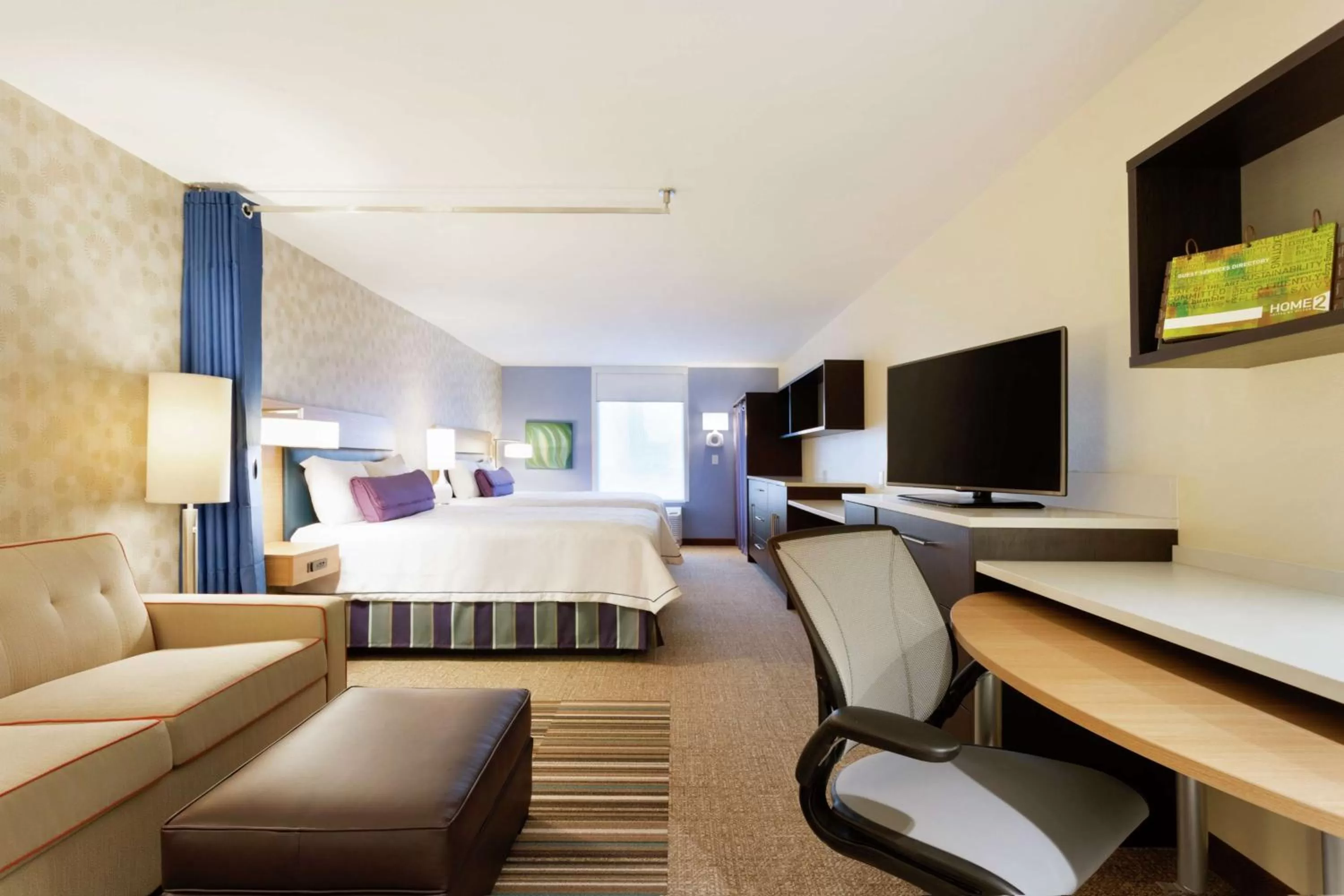 Bedroom, Bed in Home2 Suites by Hilton Midland