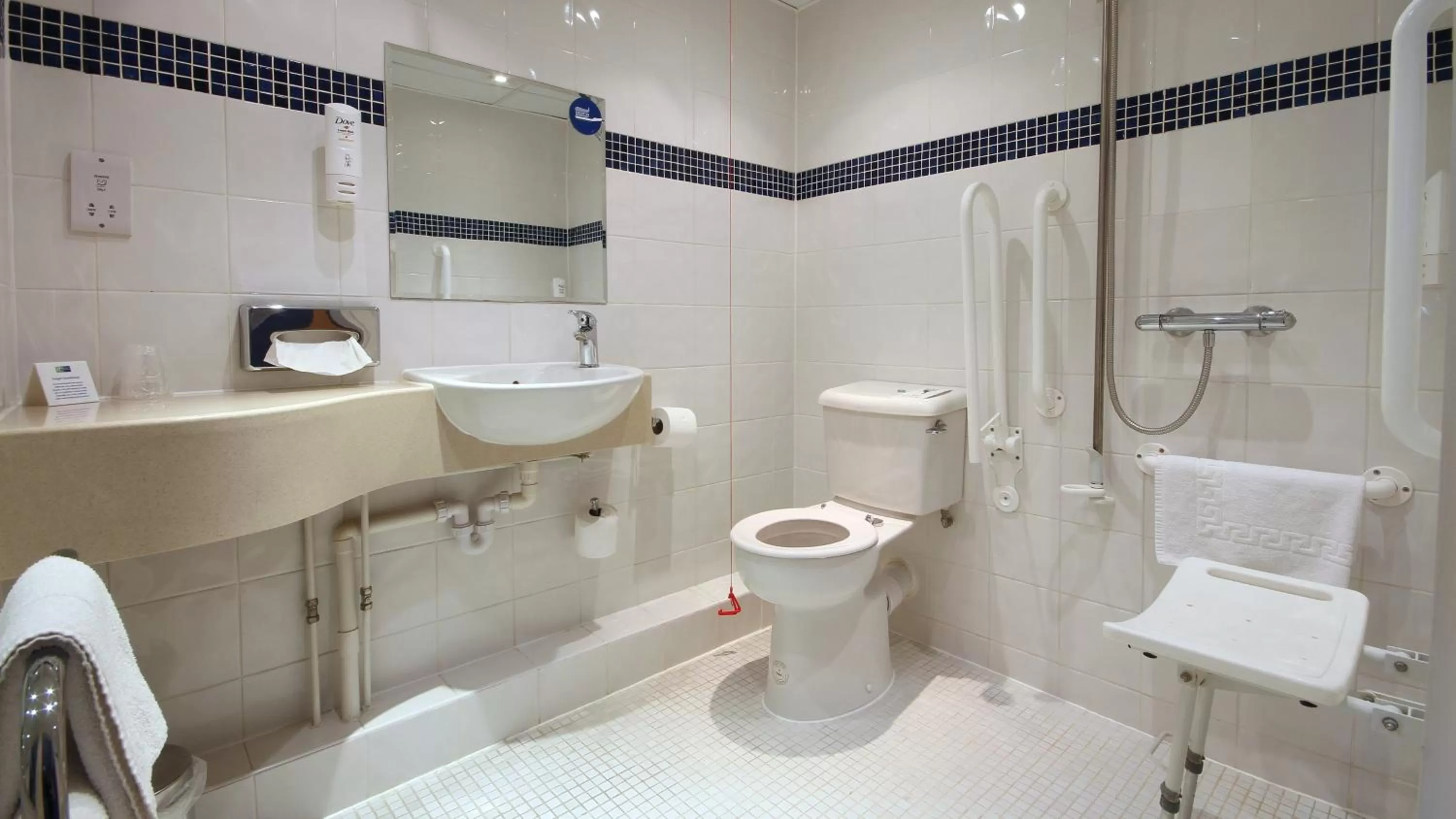 Photo of the whole room in Holiday Inn Express Nuneaton by IHG