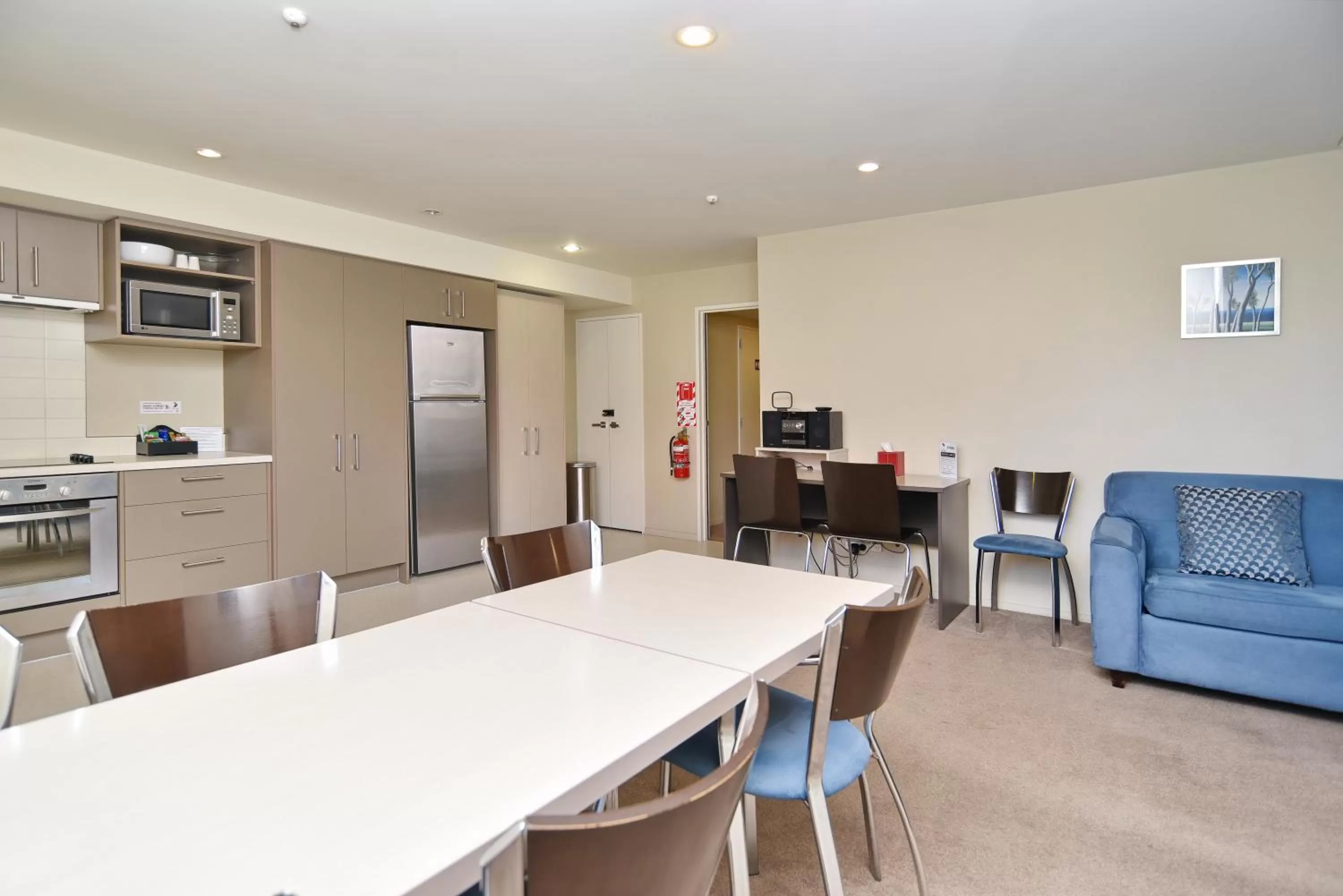 Coffee/tea facilities, Dining Area in The Riverstone