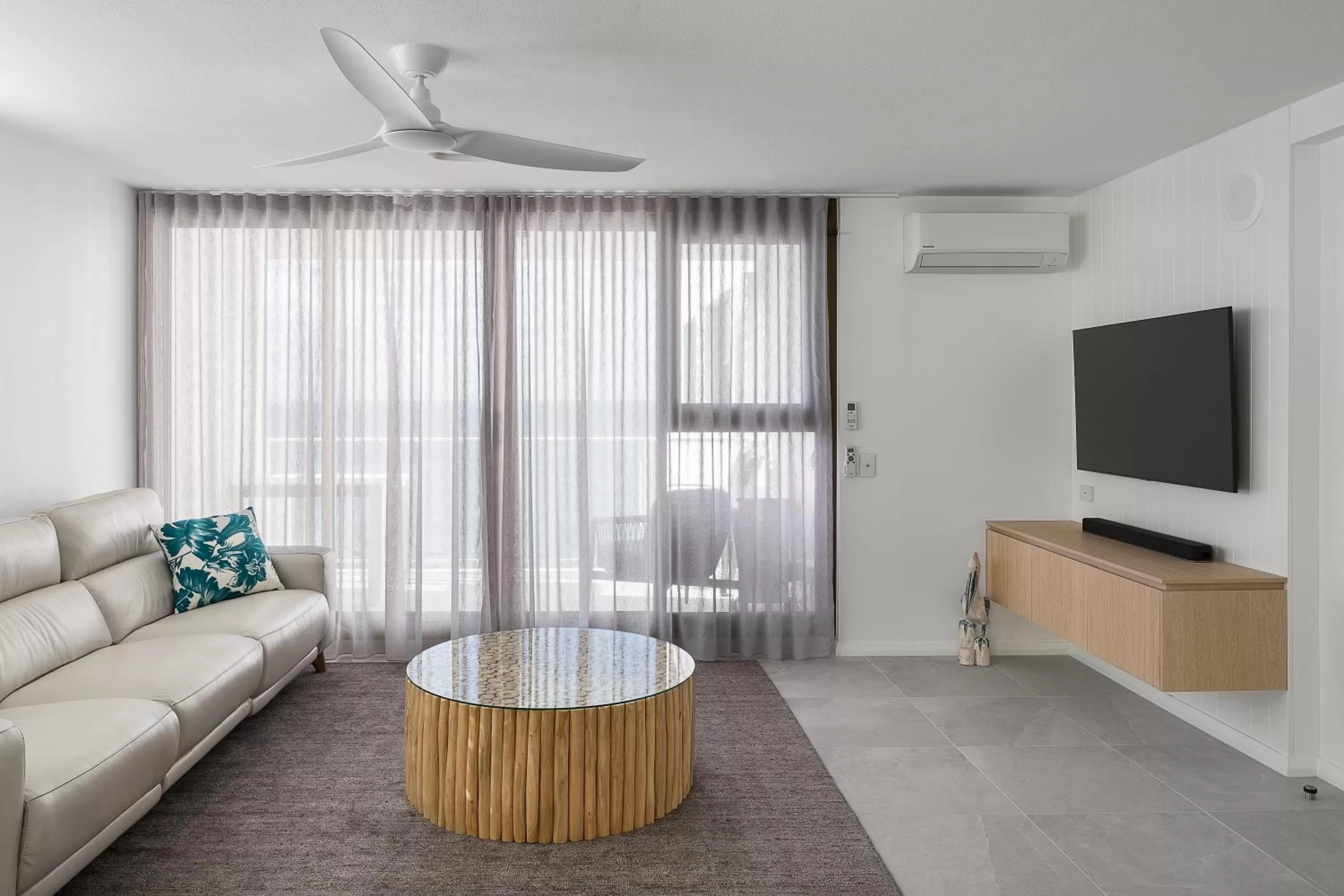 Living room in Pacific Beach Resort