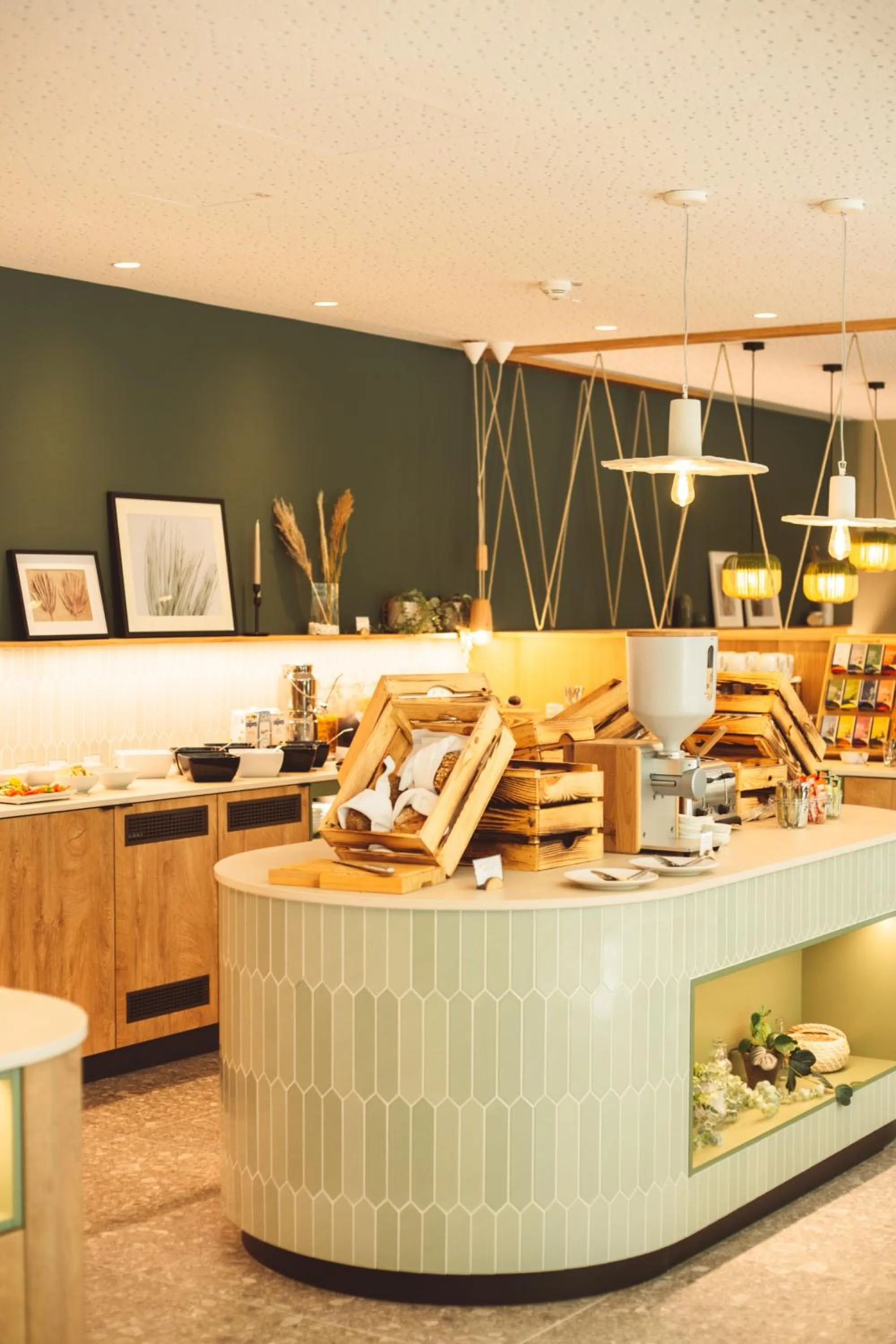 Breakfast in The Weekend Hotel