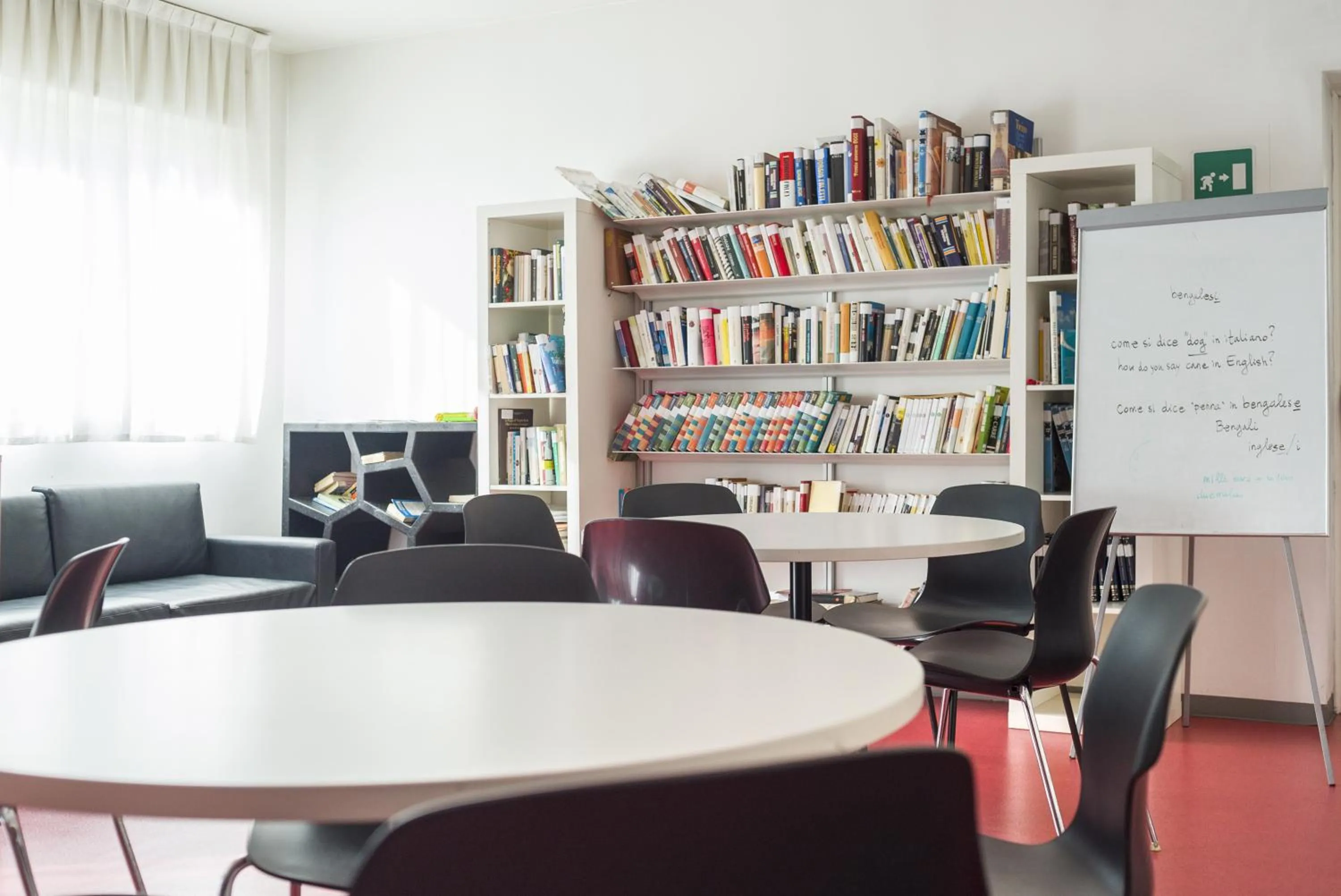 Library in Hotel Sharing