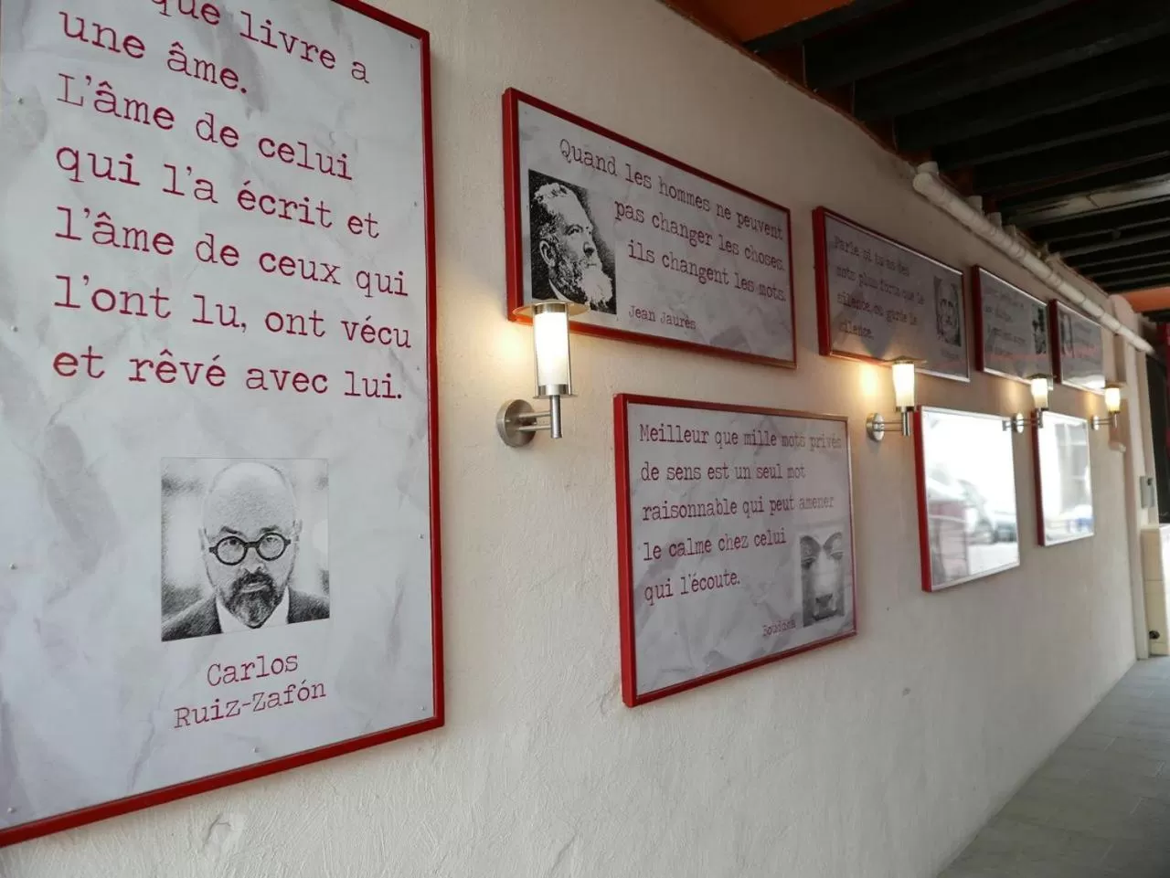 Decorative detail, Logo/Certificate/Sign/Award in Hôtel Mille et une Feuilles