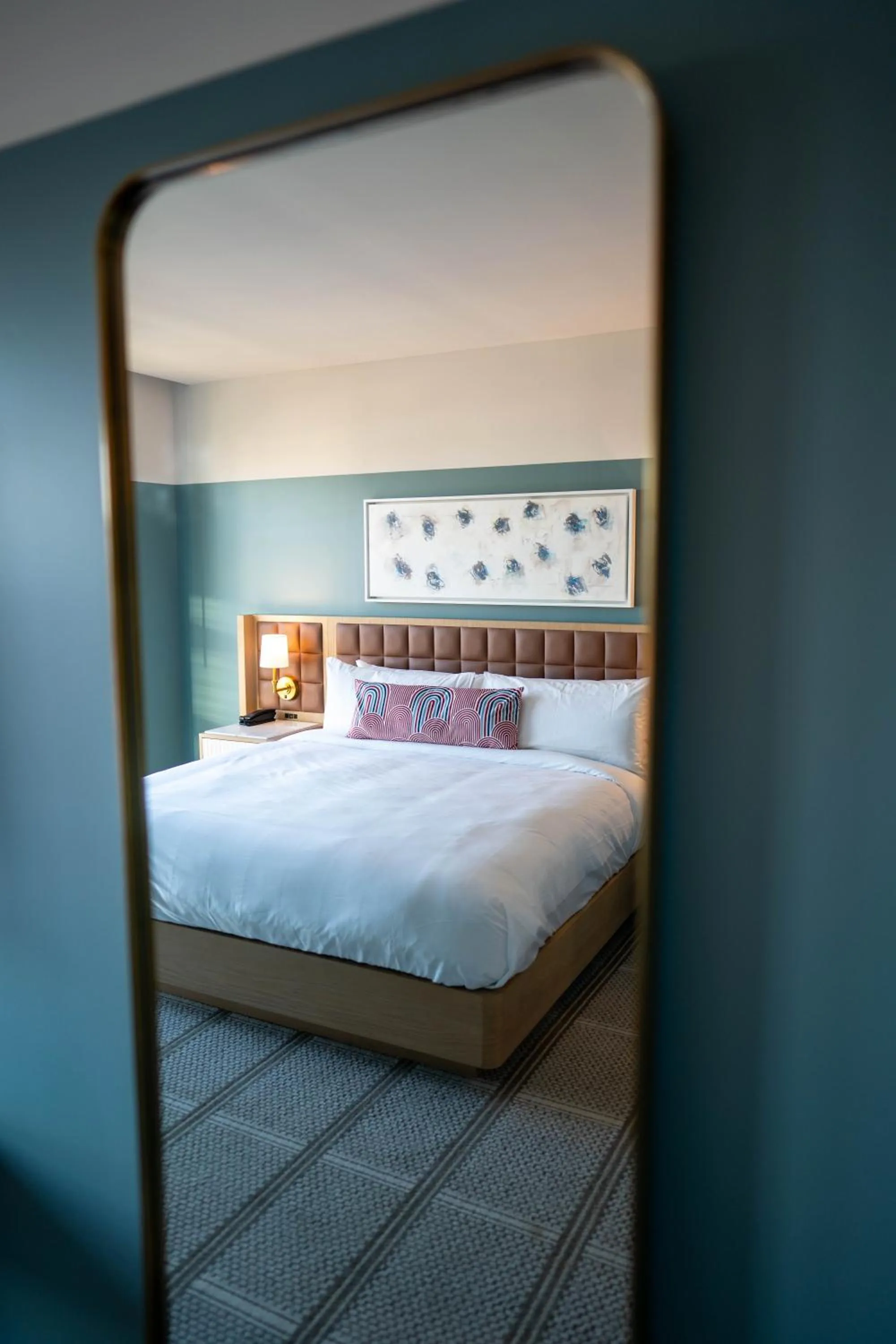 Standard King Room with City View in The Alamite, Tuscaloosa, a Tribute Portfolio Hotel