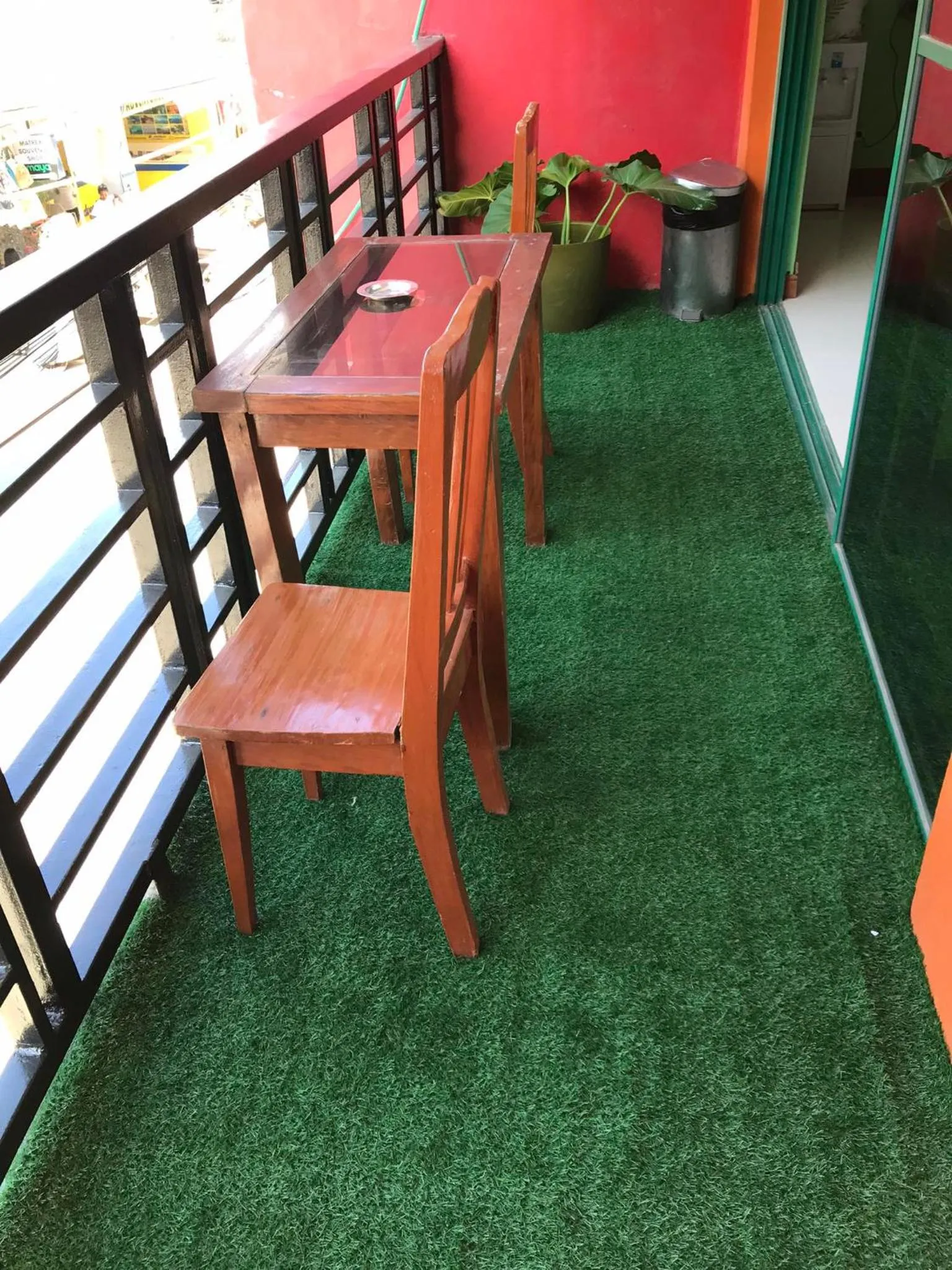 Balcony/Terrace in Garnet Hotel