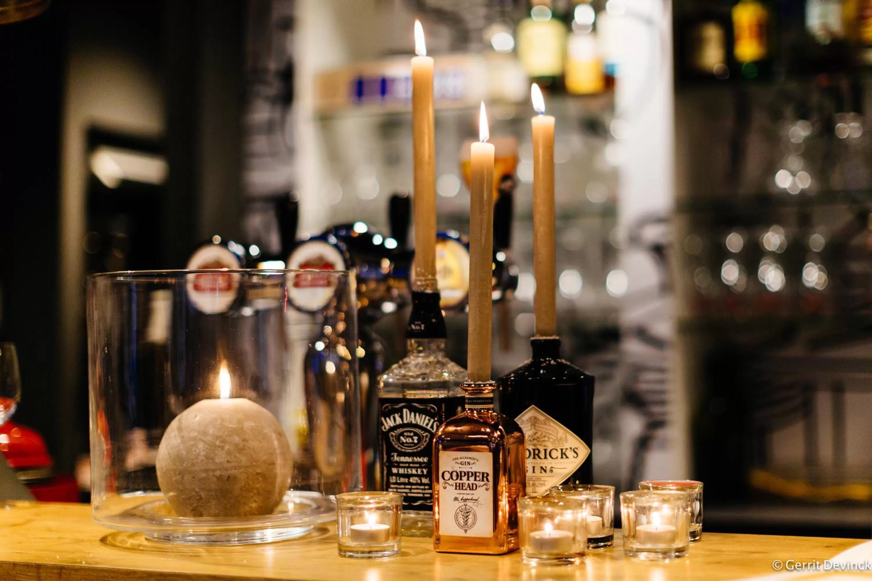 Lounge or bar in ibis De Panne