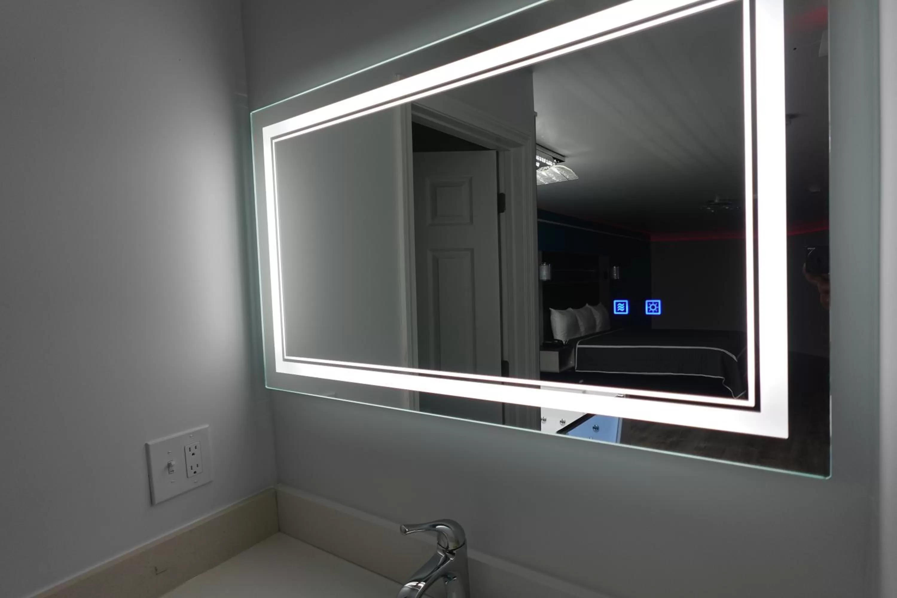 Bathroom in Blue Beach Motel Providence North Kingstown