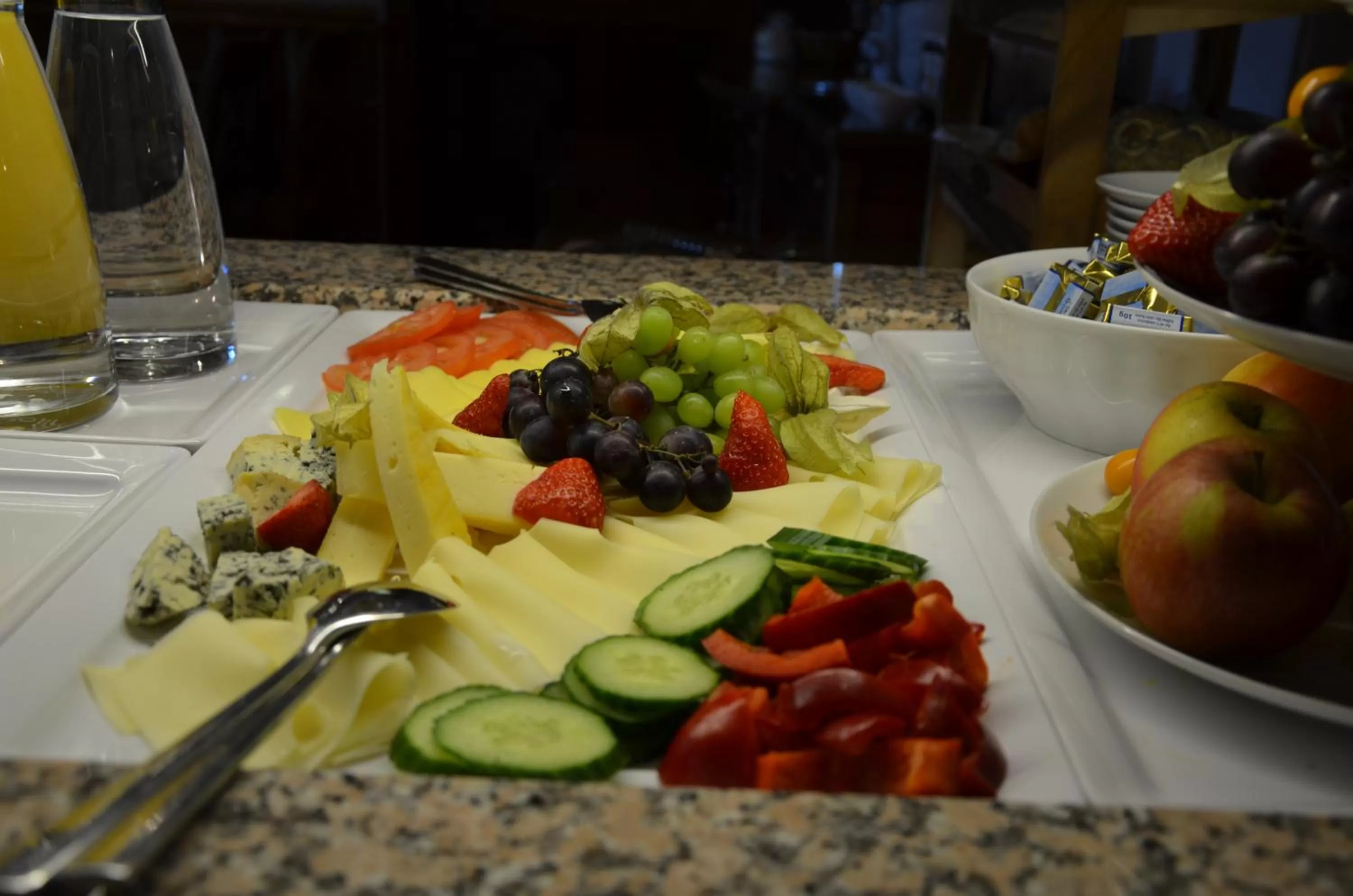 Buffet breakfast in Thalinger Hof